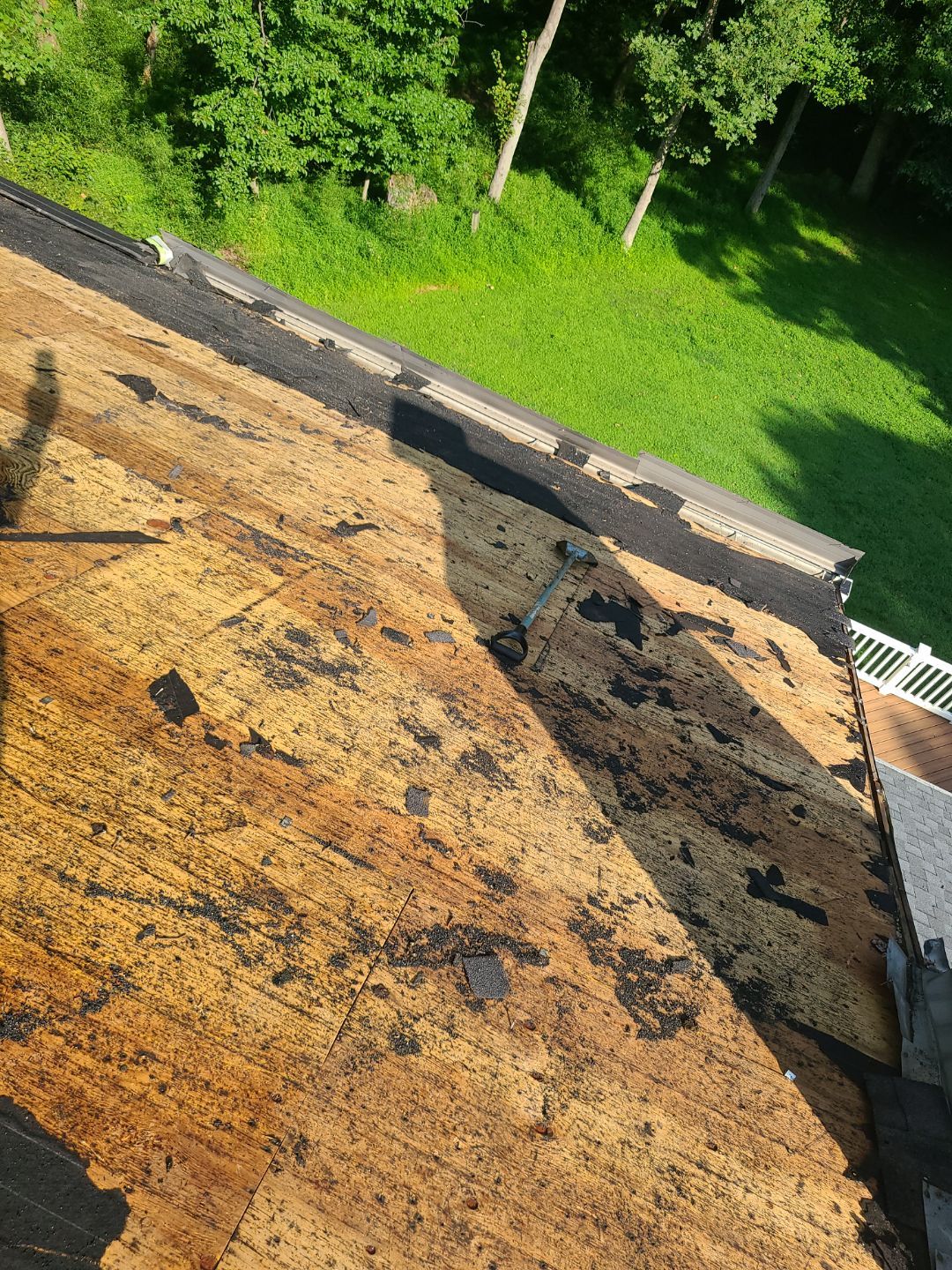 Oakton: Residential Roof Replacement with CertainTeed Landmark Designer Shingles in Pewter by RM Banning, Inc.