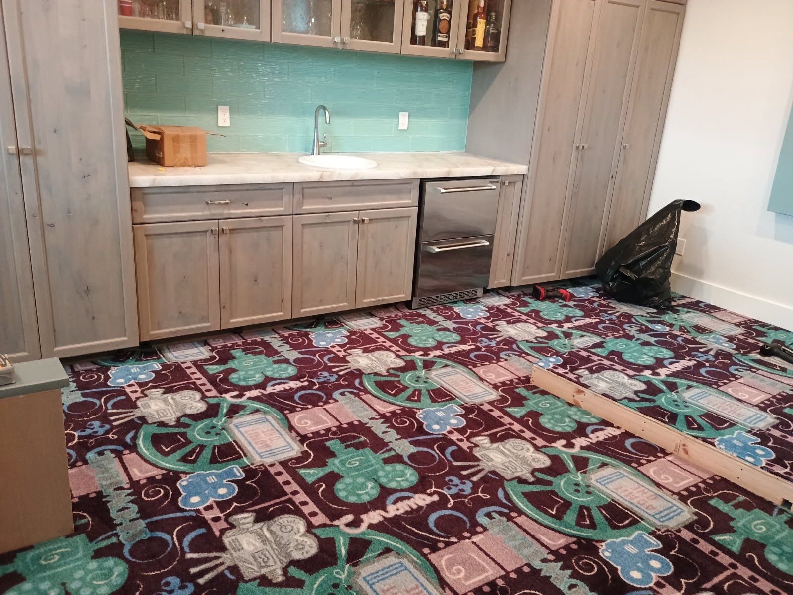 Carpet  by Vrmmm Flooring