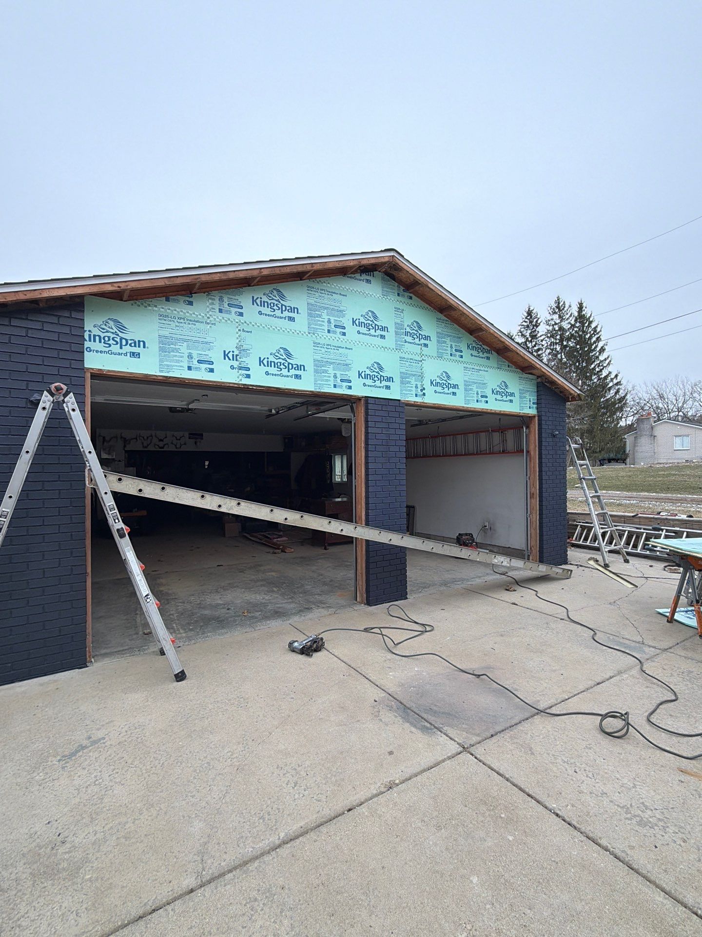 Siding Replacement using Alside Charter Oak D4.5" by 180 Contractors