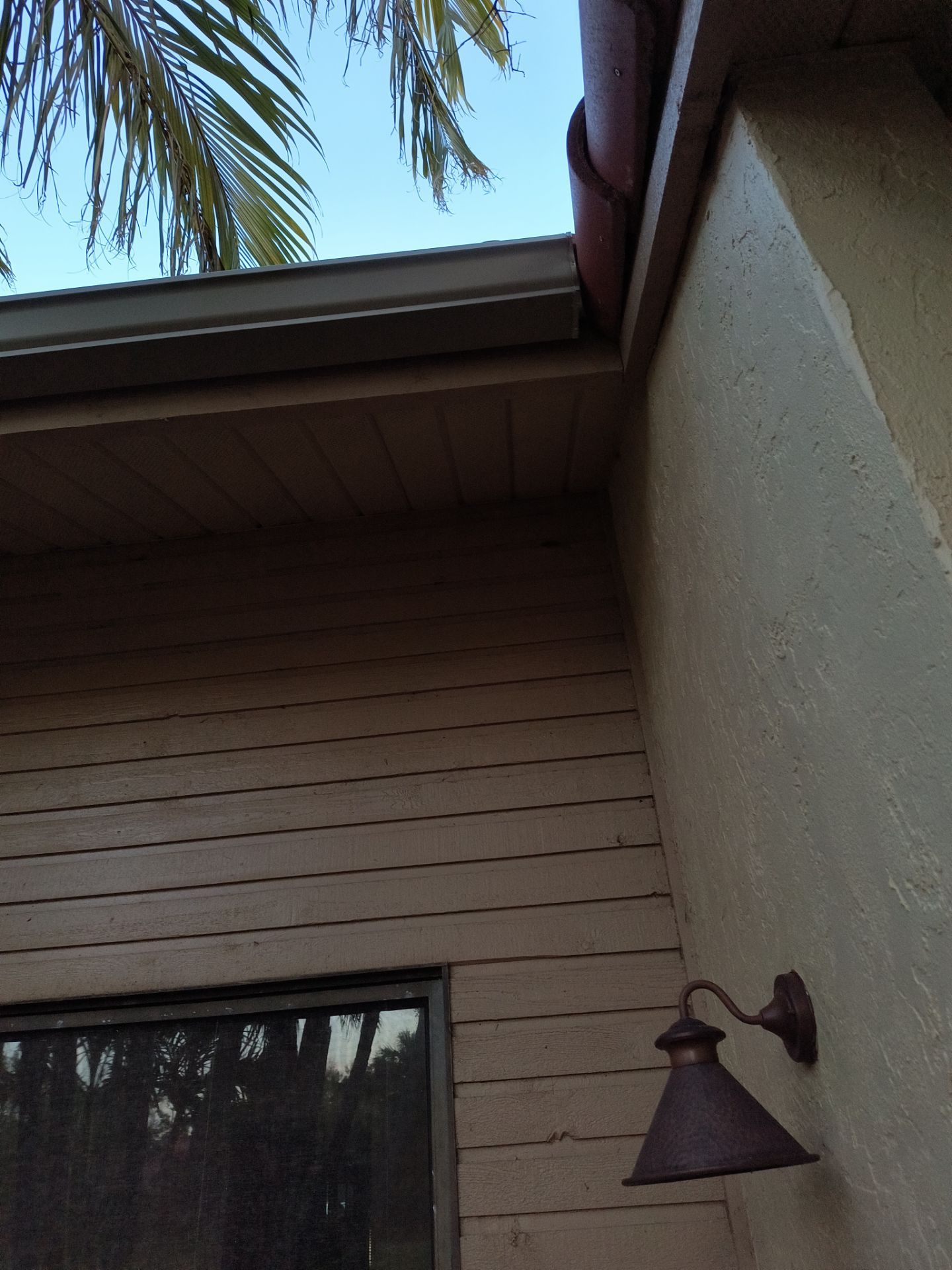 Seamless Gutter Installation in Sarasota FL by Gutter Professors