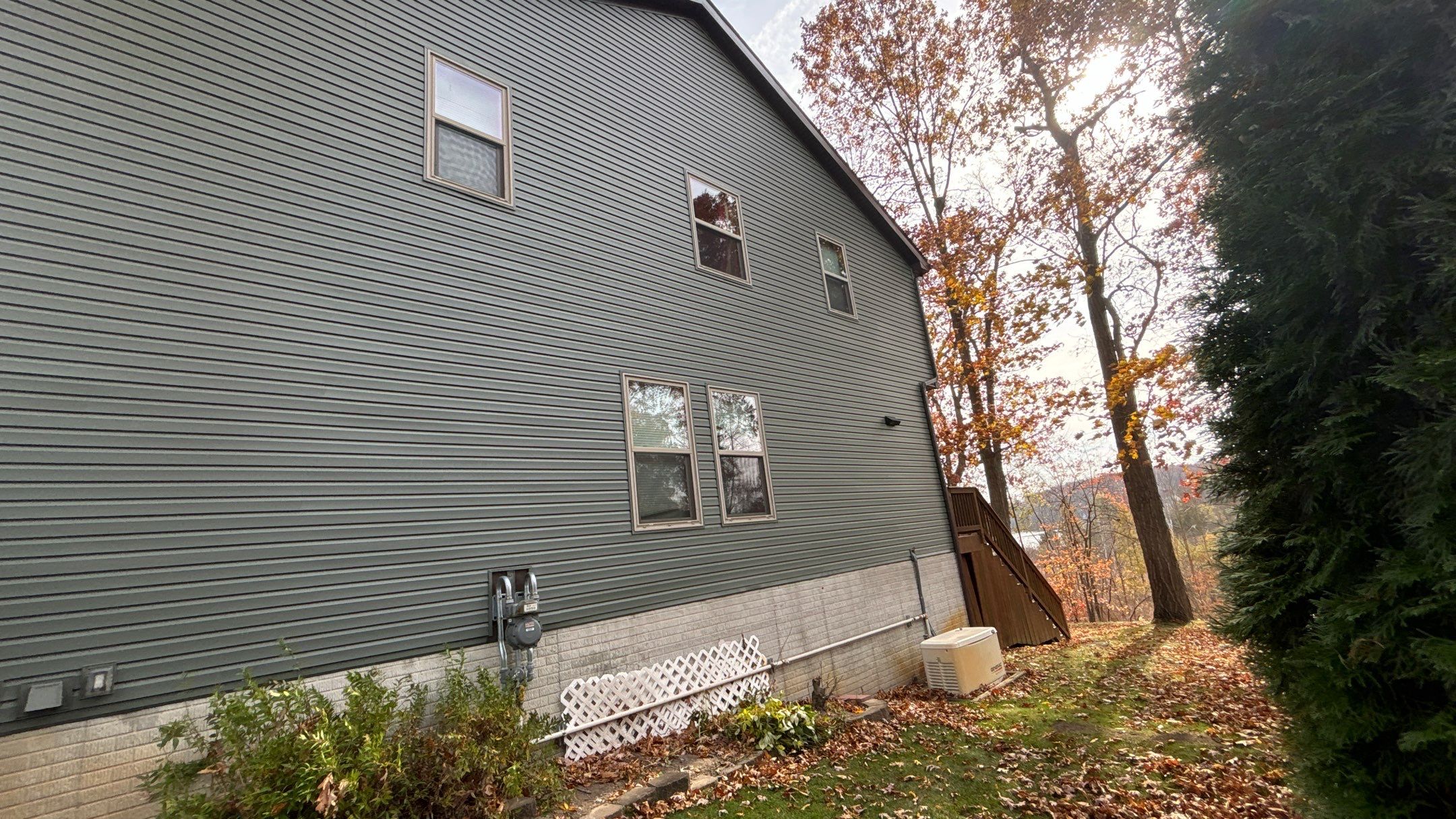 Siding Replacement using Alside Odyssey D4" by 180 Contractors