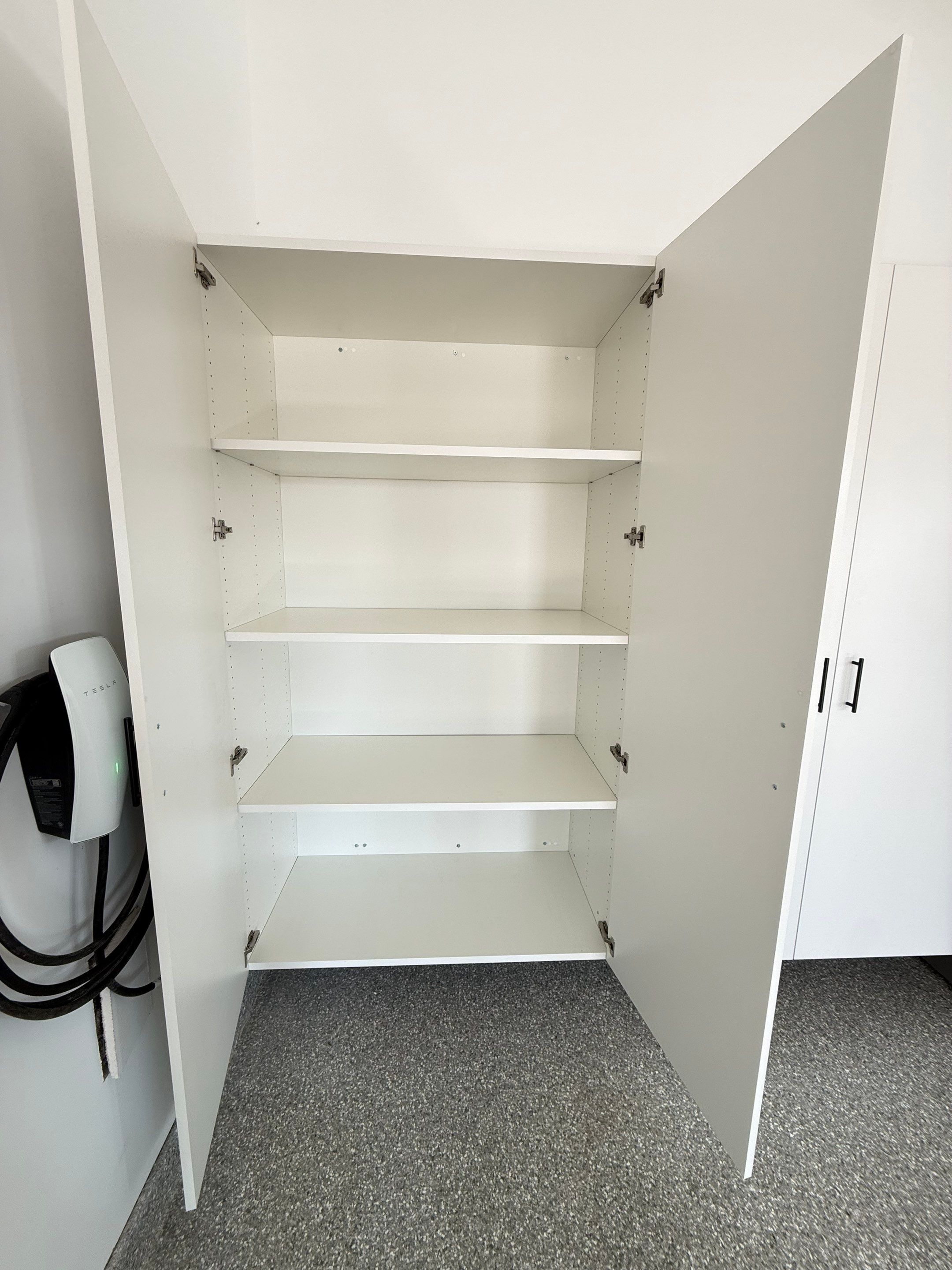 Garage Organization in Valparaiso! by Innovative Spaces / Innovative Concrete Coatings