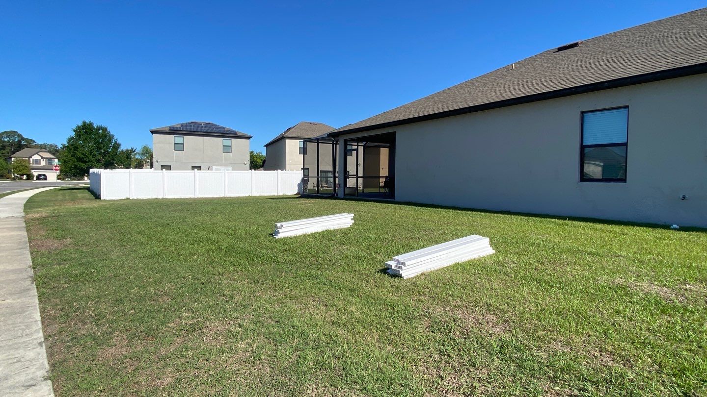 Palmetto, FL 6ft. Tall White Vinyl Privacy Fence  by Asap fence and gates, LLC