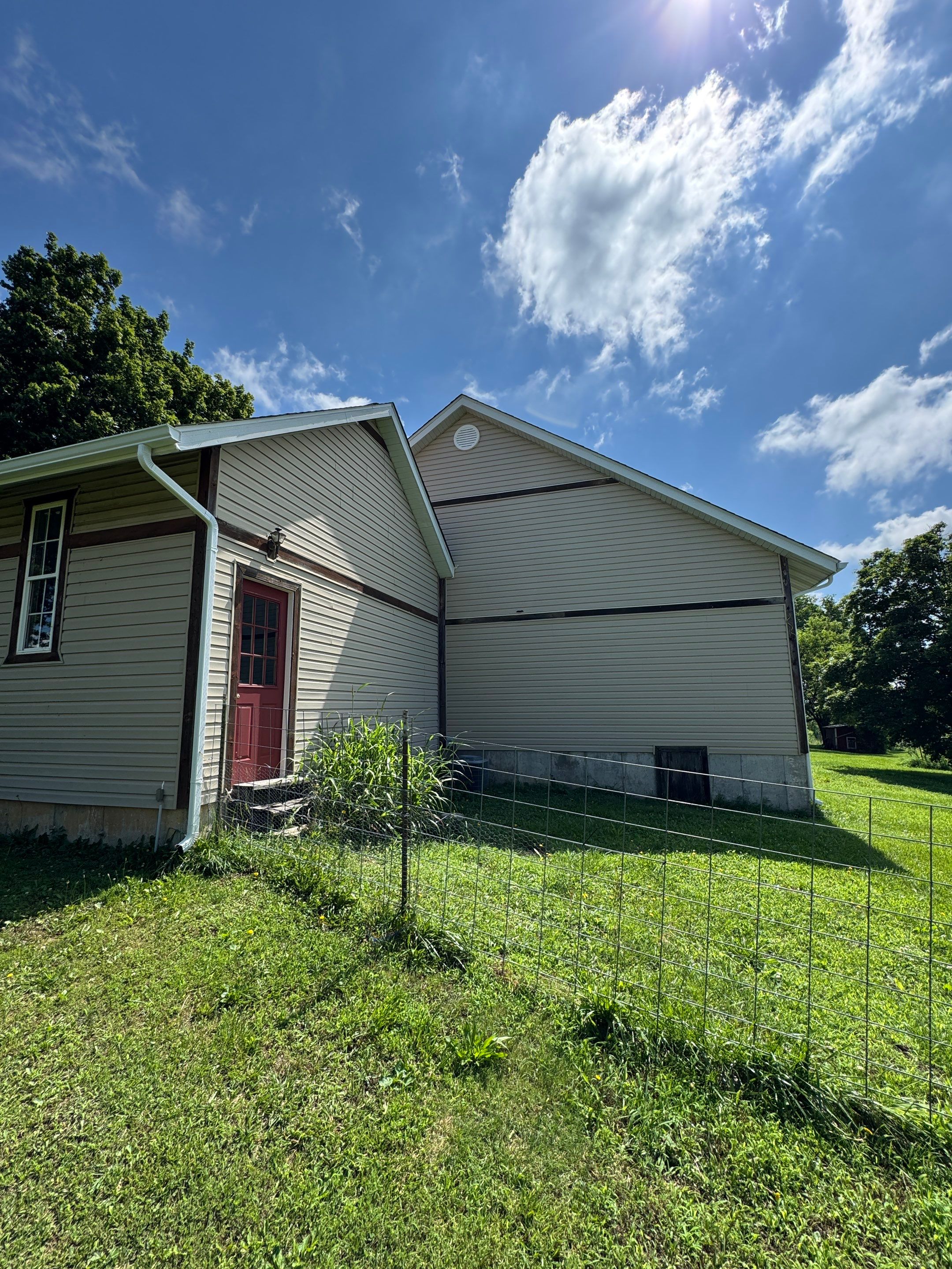 2271 Yellow Rock Road De Soto by Acute Roofing And Exteriors 