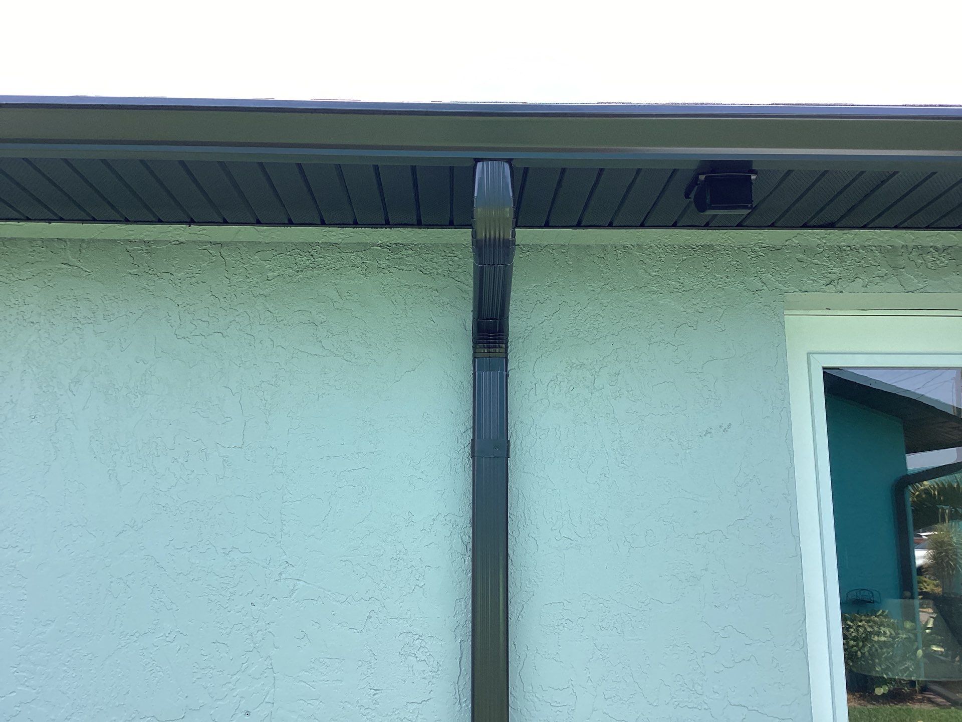Bronze Seamless Gutters using 6 Inch Seamless Gutters in Cape Coral by Gutter Professors