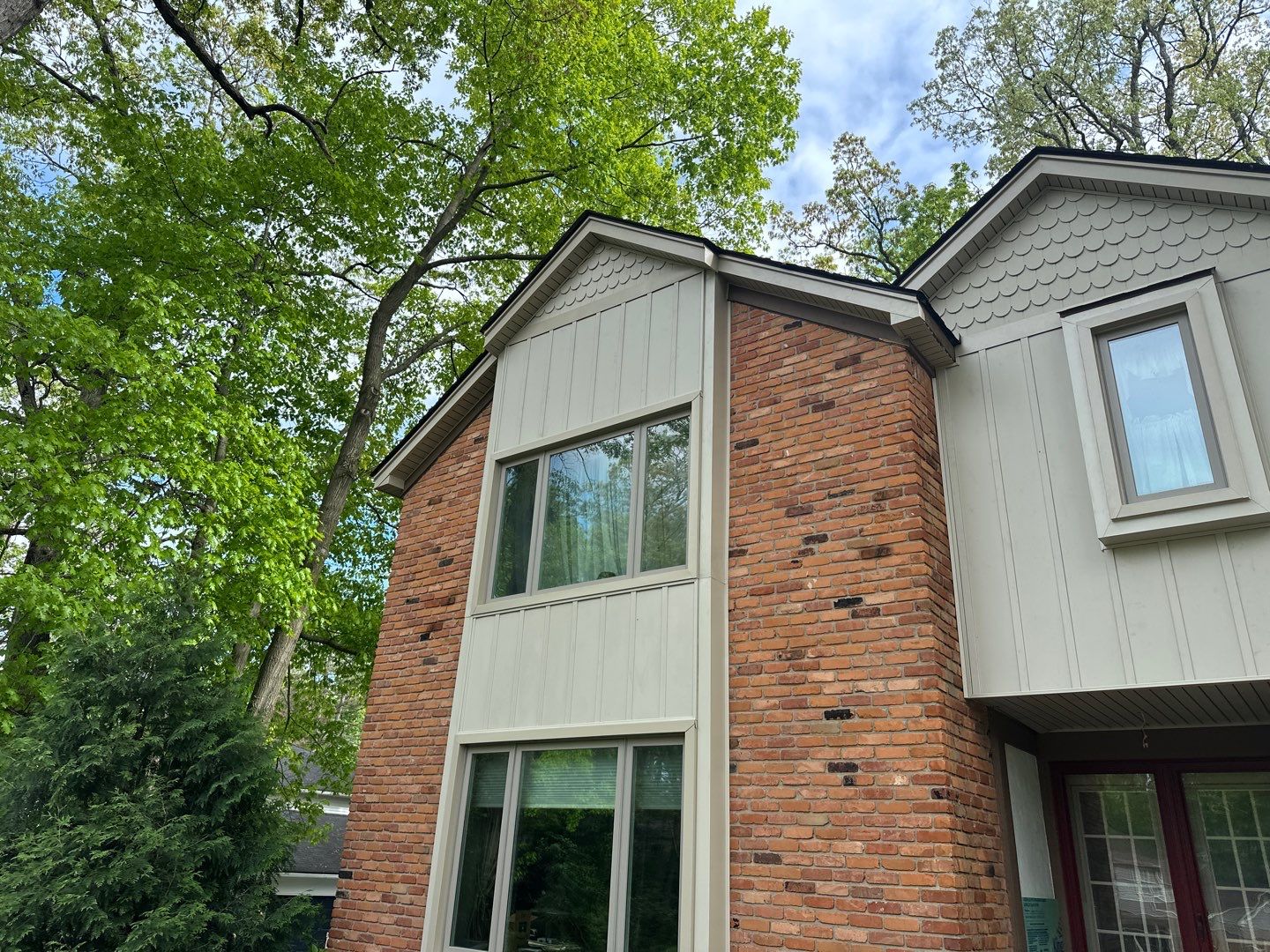 Siding Installation using Alside Monterey Sand by 180 Contractors