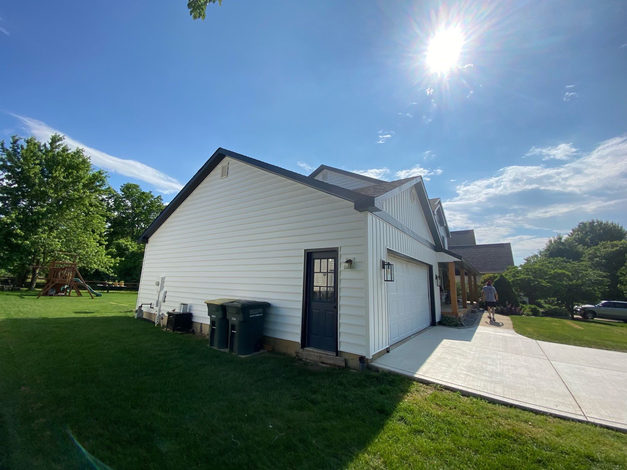 Siding installation by Kraz Construction