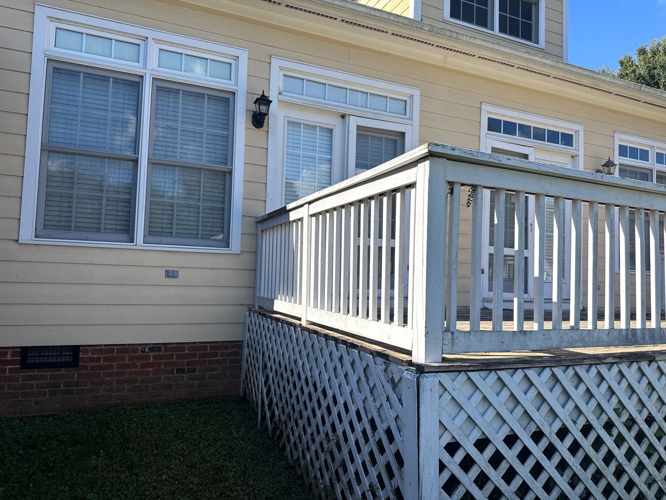 Wood Deck using Wood Sealant and Stain by DuraSeal