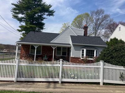Siding transformation with Cert. Cedar Impressions D/7 Perfection Straight Bottom, Sterling Gray