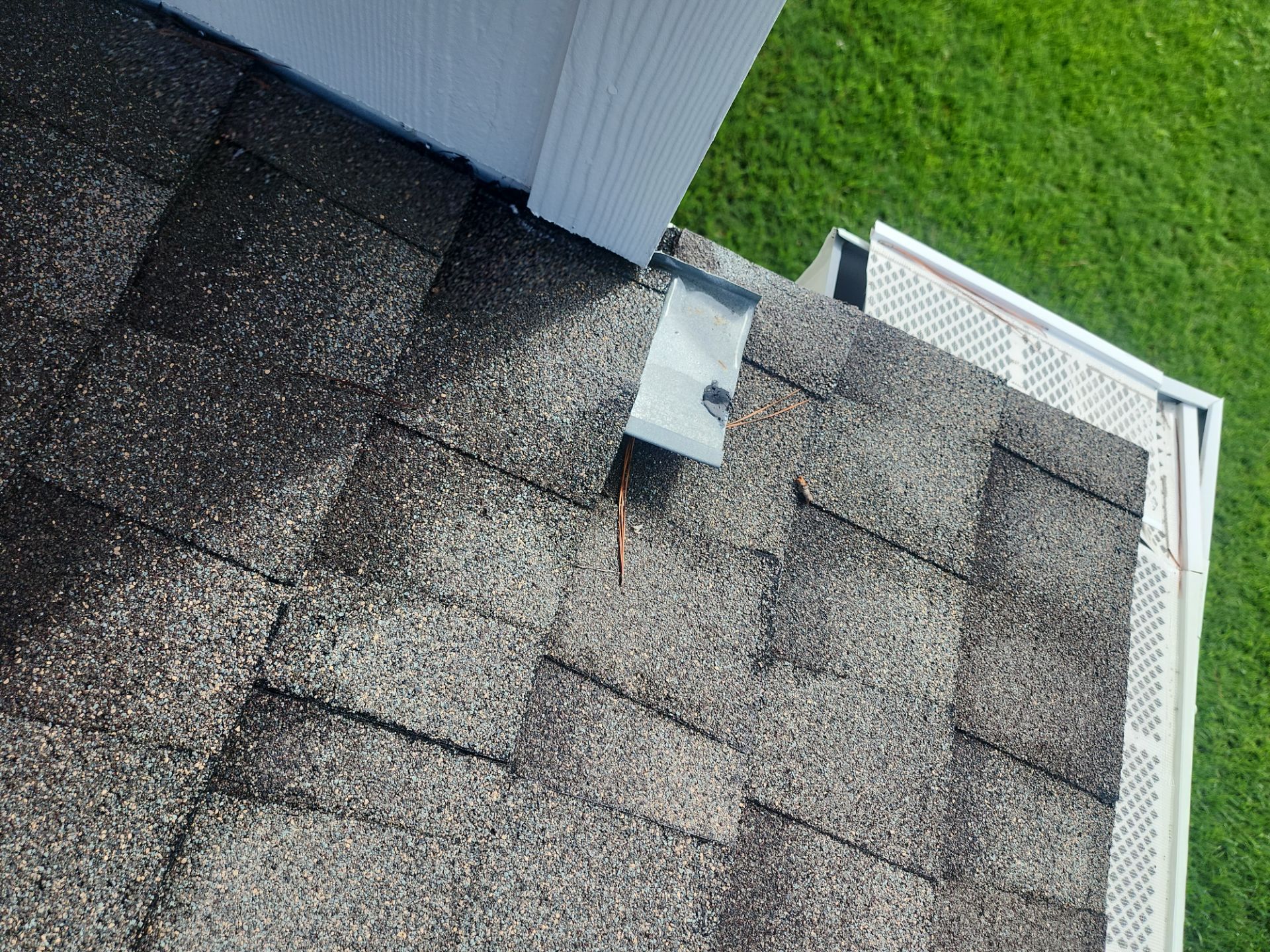 Hail Damage using Owen's Corning Duration (Lifetime) Shingles by Roof Repair Company