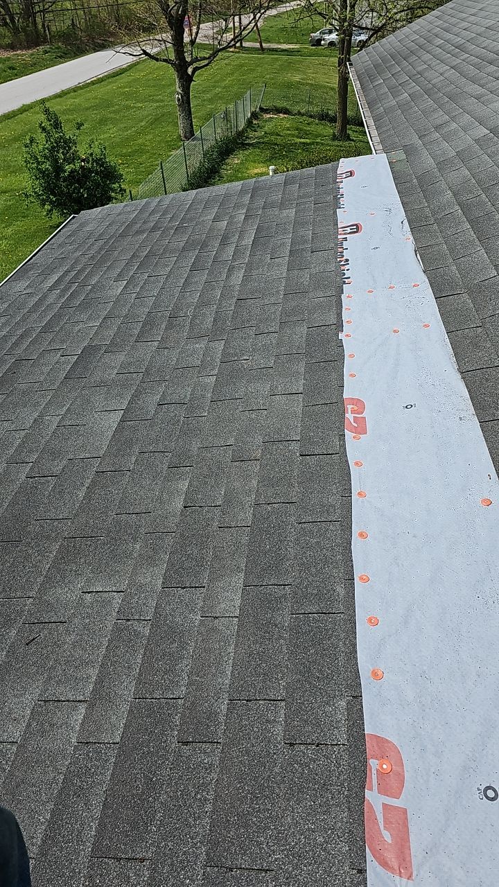 ATLAS PINNACLE HP W/SCOTCHGARD COLOR: BLACK SHADOW by Eagle Eye Roofing