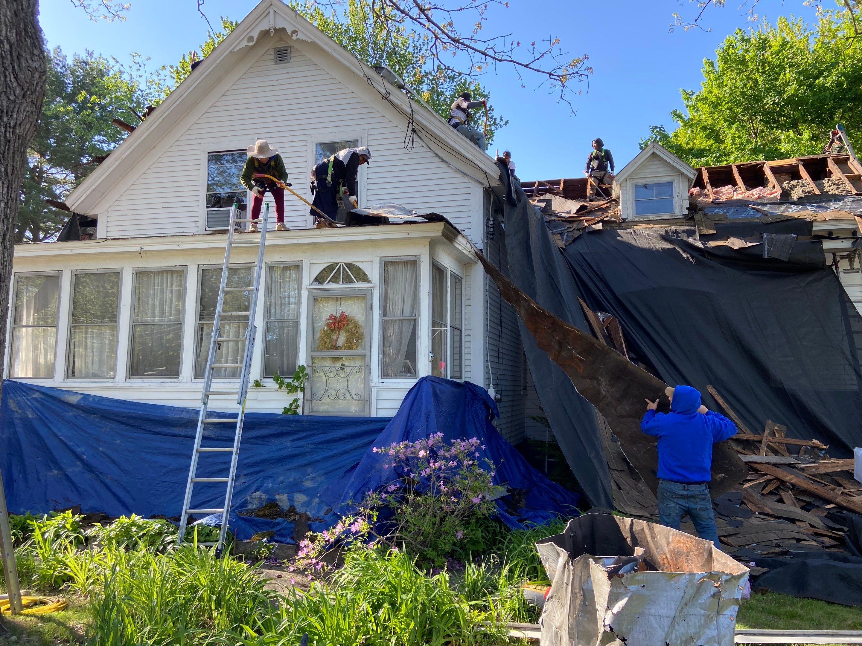Residential Roofing Installation using Owens Corning TruDefinition by Sensible Home Solutions