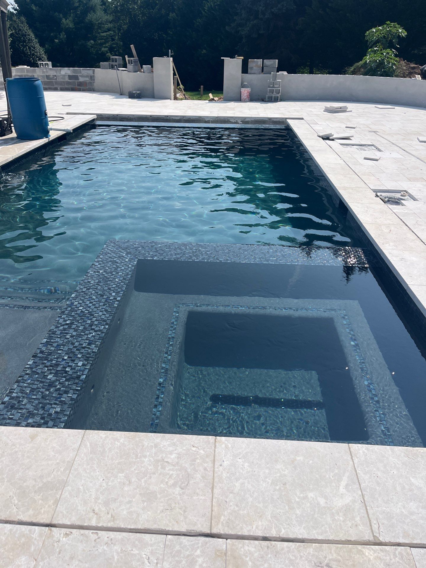 Gunite Pool and Spa with Autocover by Elysium Pools