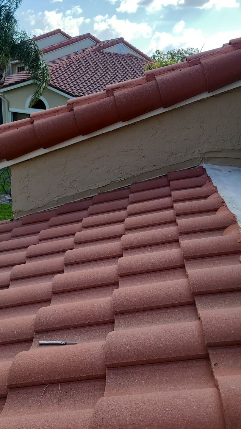 Tile Roof Replacement in Palm Beach Gardens – Thorough, Honest, and Meticulous Service by Aastro Roofing