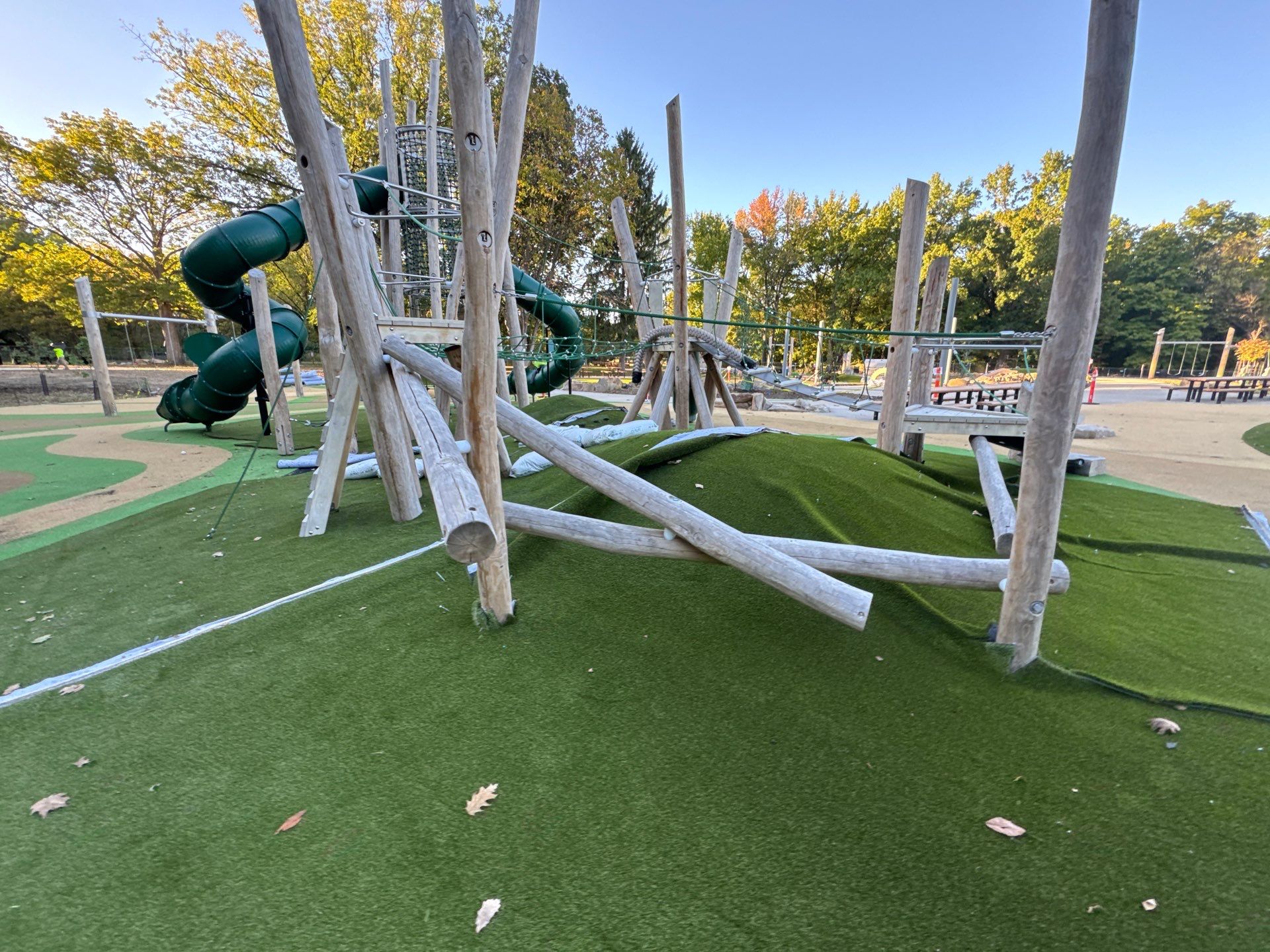 Holliday Park Indianapolis, IN by ForeverLawn NEIN/INDY