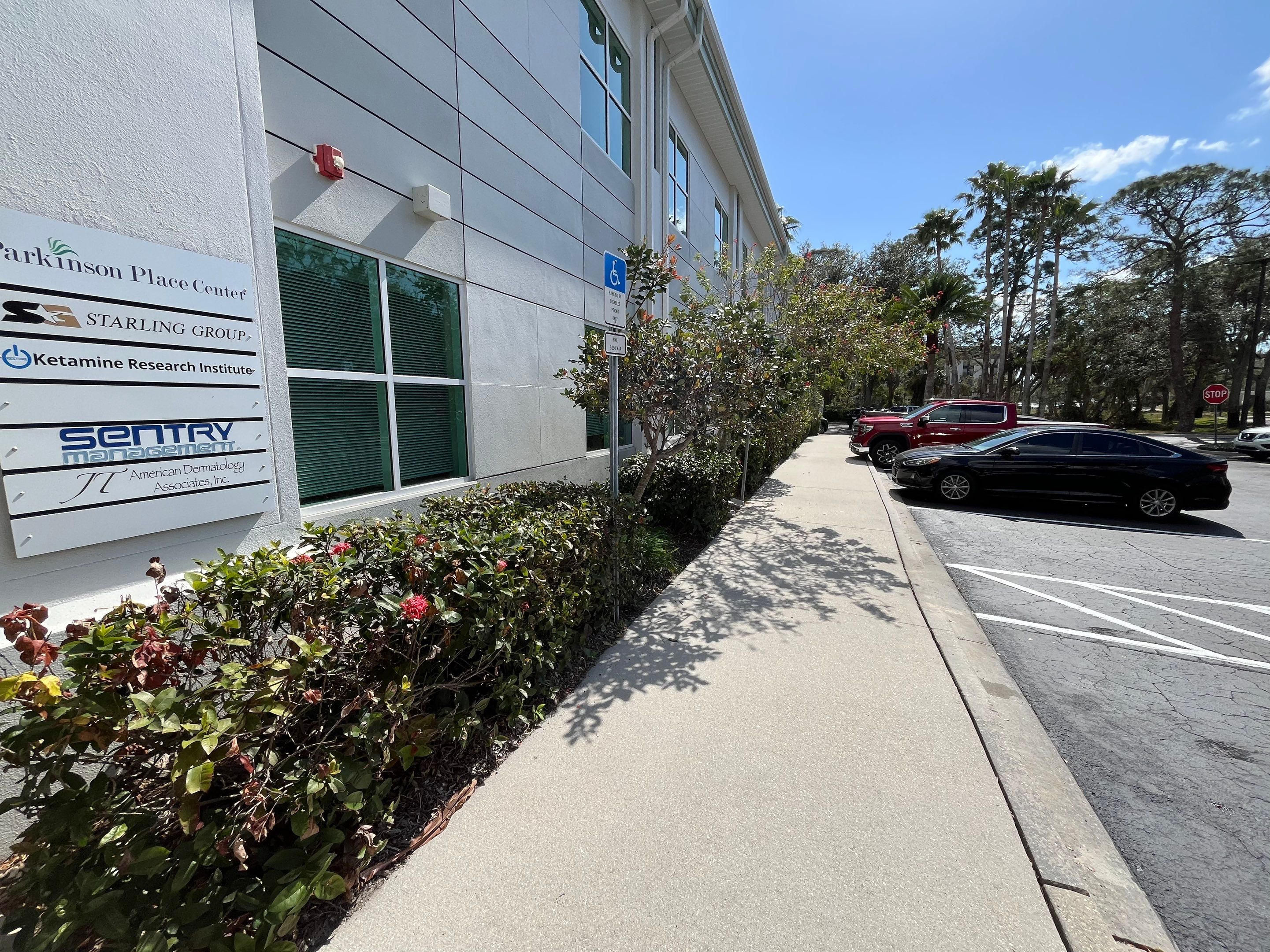 6-Inch White Seamless Gutters in Sarasota FL by Gutter Professors