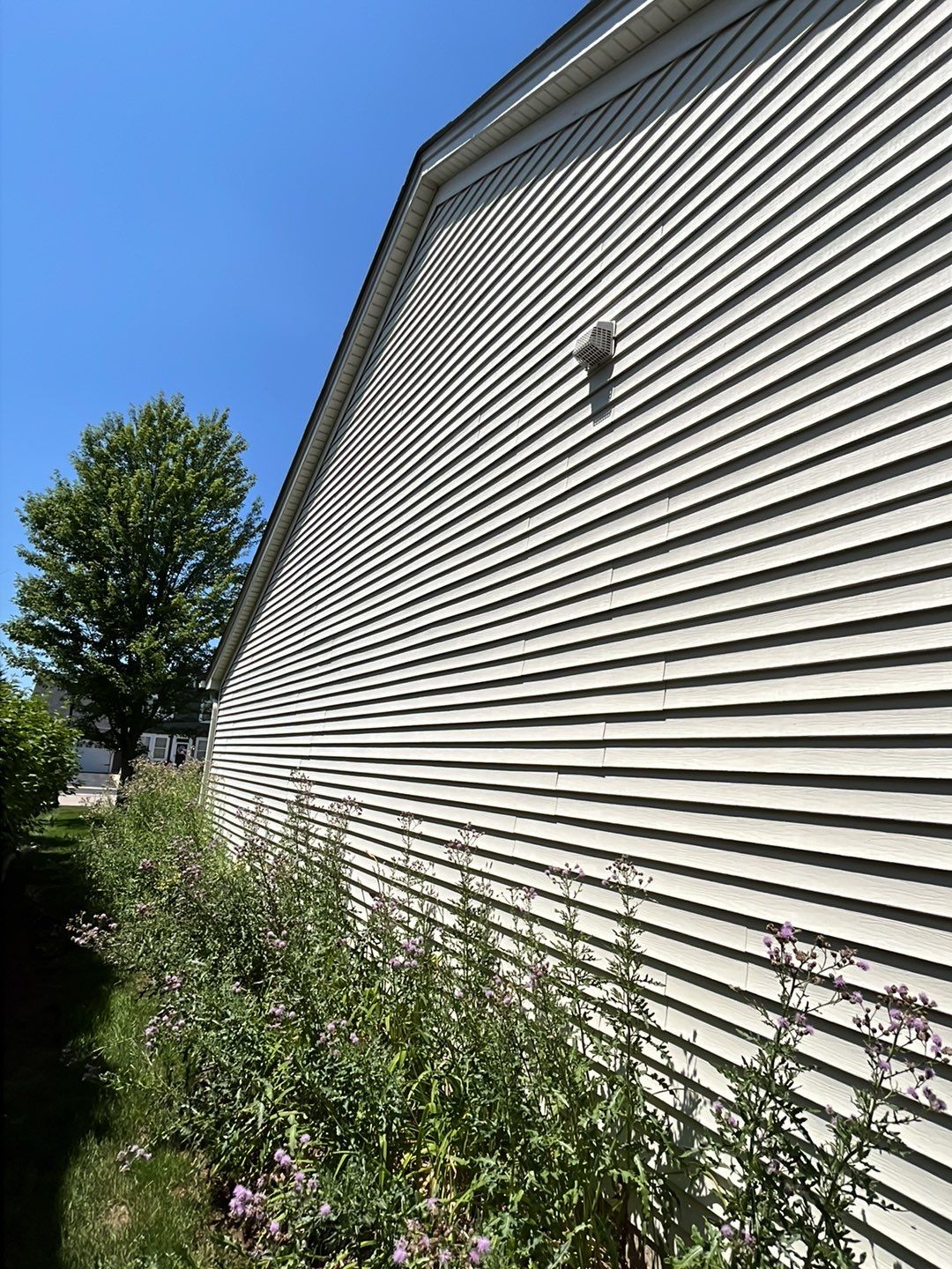 Roof/Siding Damage by G2