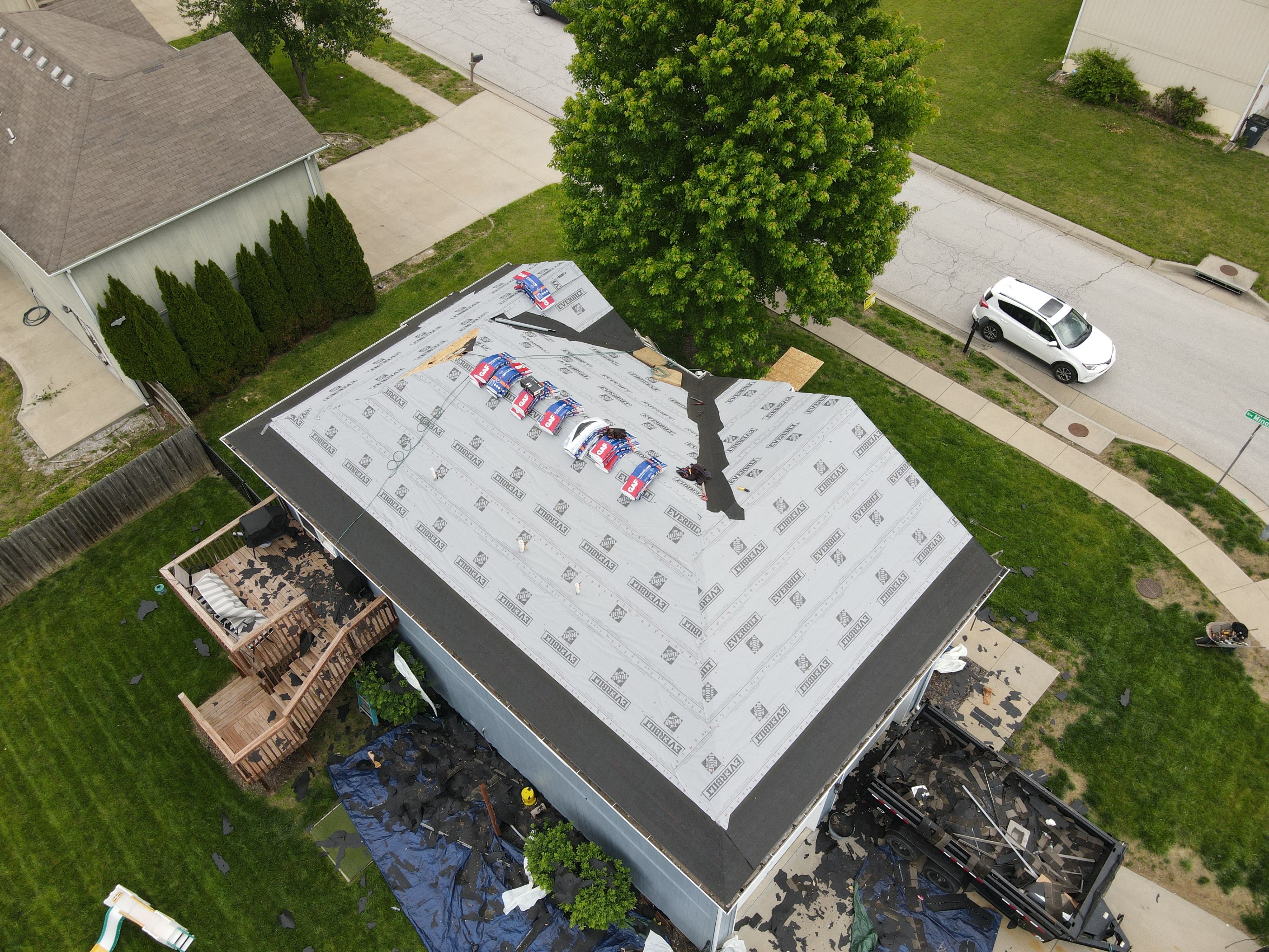 Grain Valley Residential Roof Replacement Featuring GAF Timberline HDZ Shingles by Summit Roofing