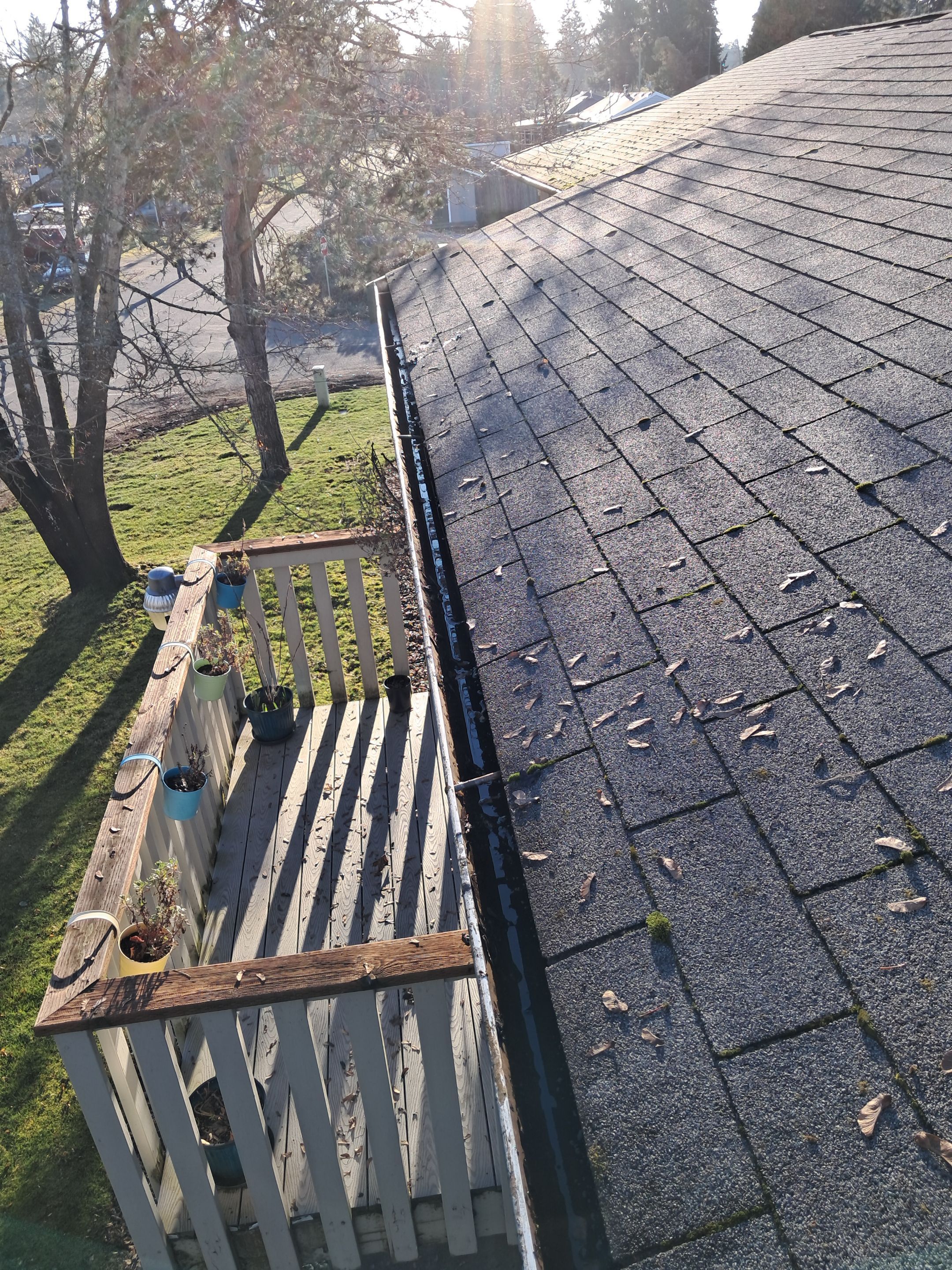Commercial gutter cleaning Olympia, WA after photo with clean gutters
