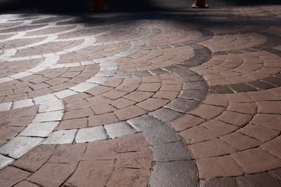 Mehta | Tiled Driveway with Sealer & Retaining Wall