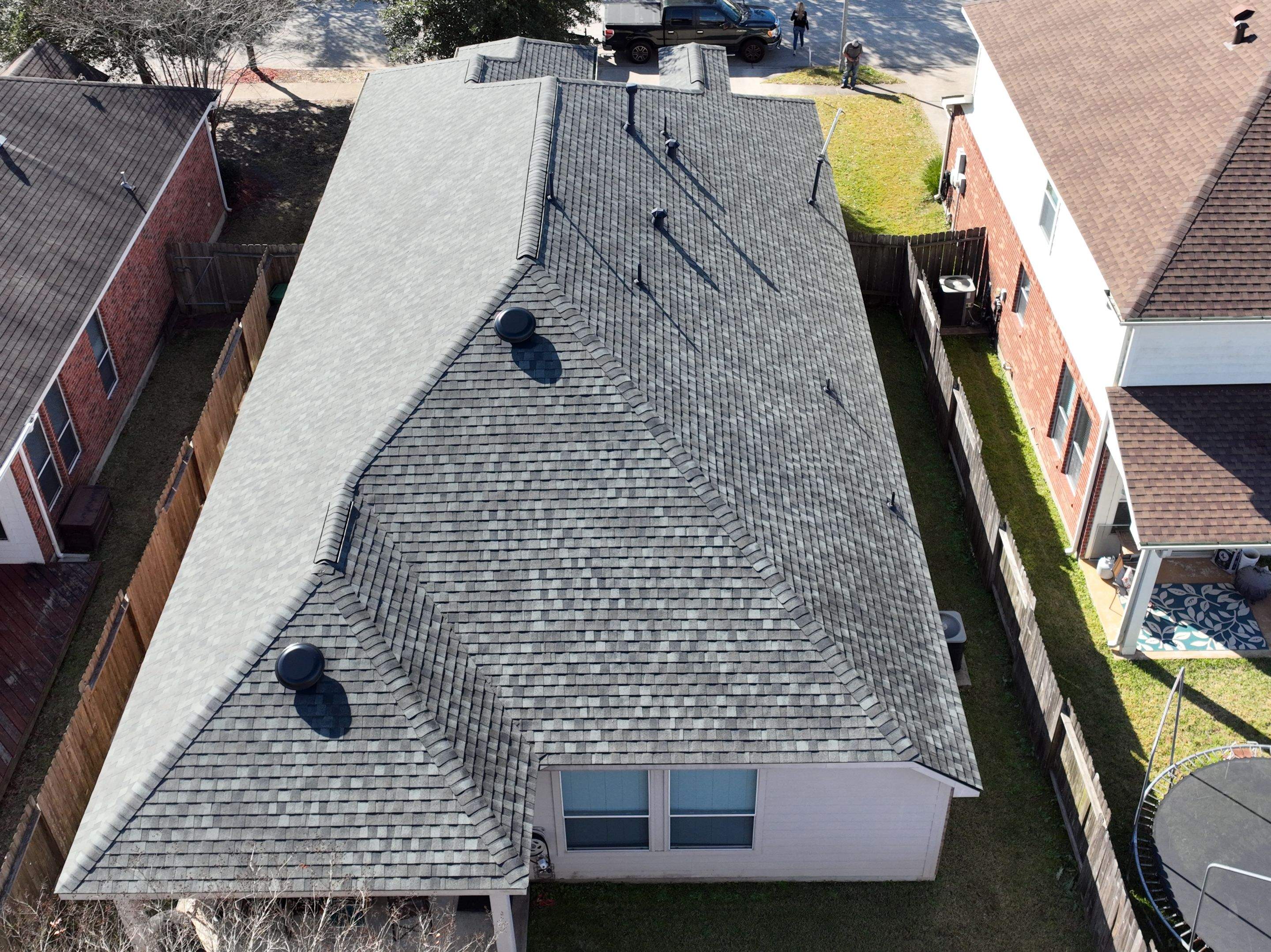 SureStart PLUS 4-STAR Warranty Fully covers materials, labor, tear-off and disposal expenses in years 1-50. by Roof Concepts Construction