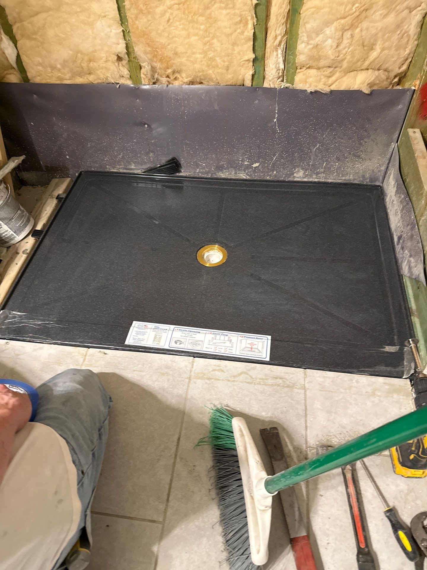 Hall Bath for Parents by New Bath Technologies