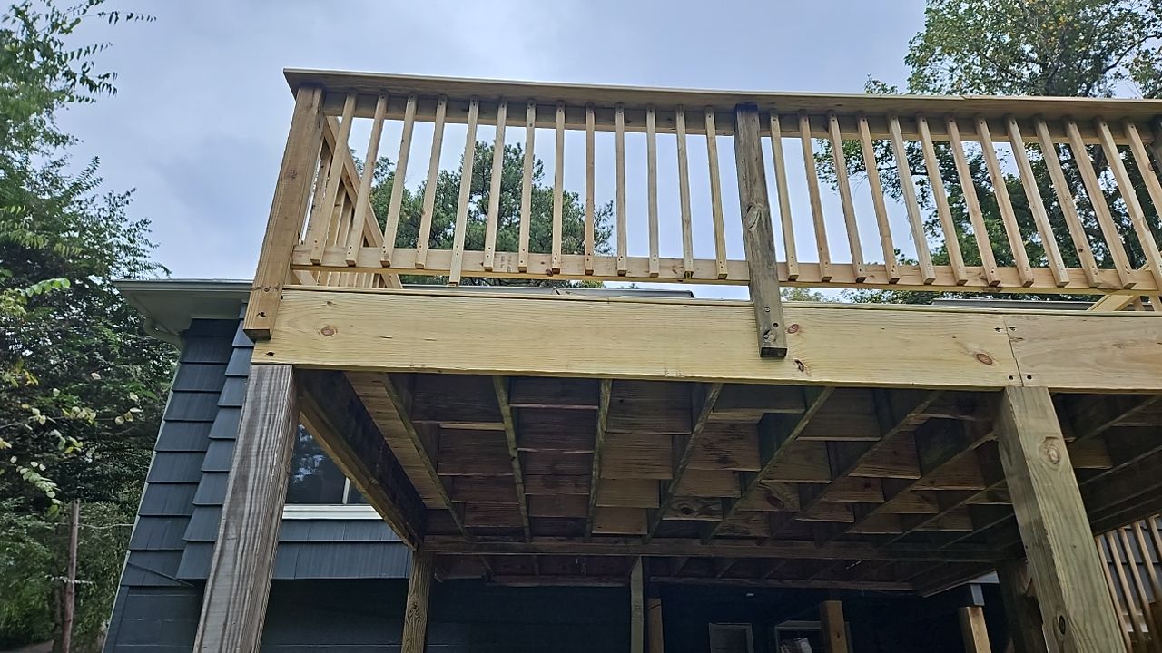 Windsor Blvd - Deck Installation by Pillar and Pine
