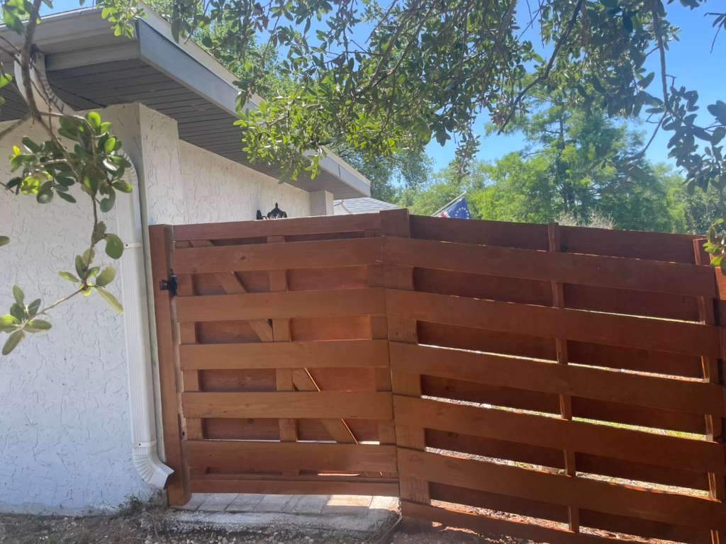 Horizontal Shadowbox Fence in Port Charlotte by True Fence LLC