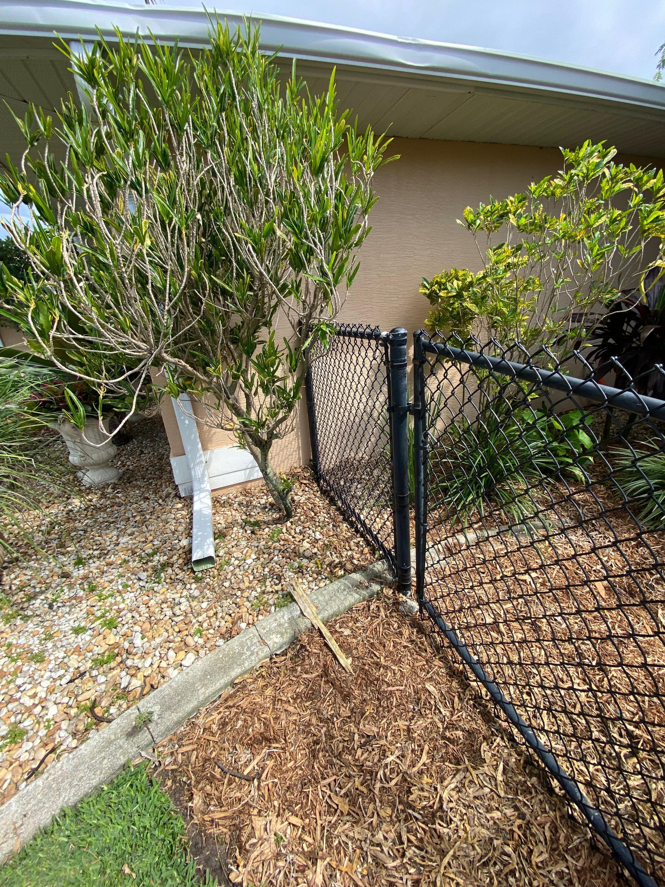 Chain Link Repair in Cape Coral by True Fence LLC