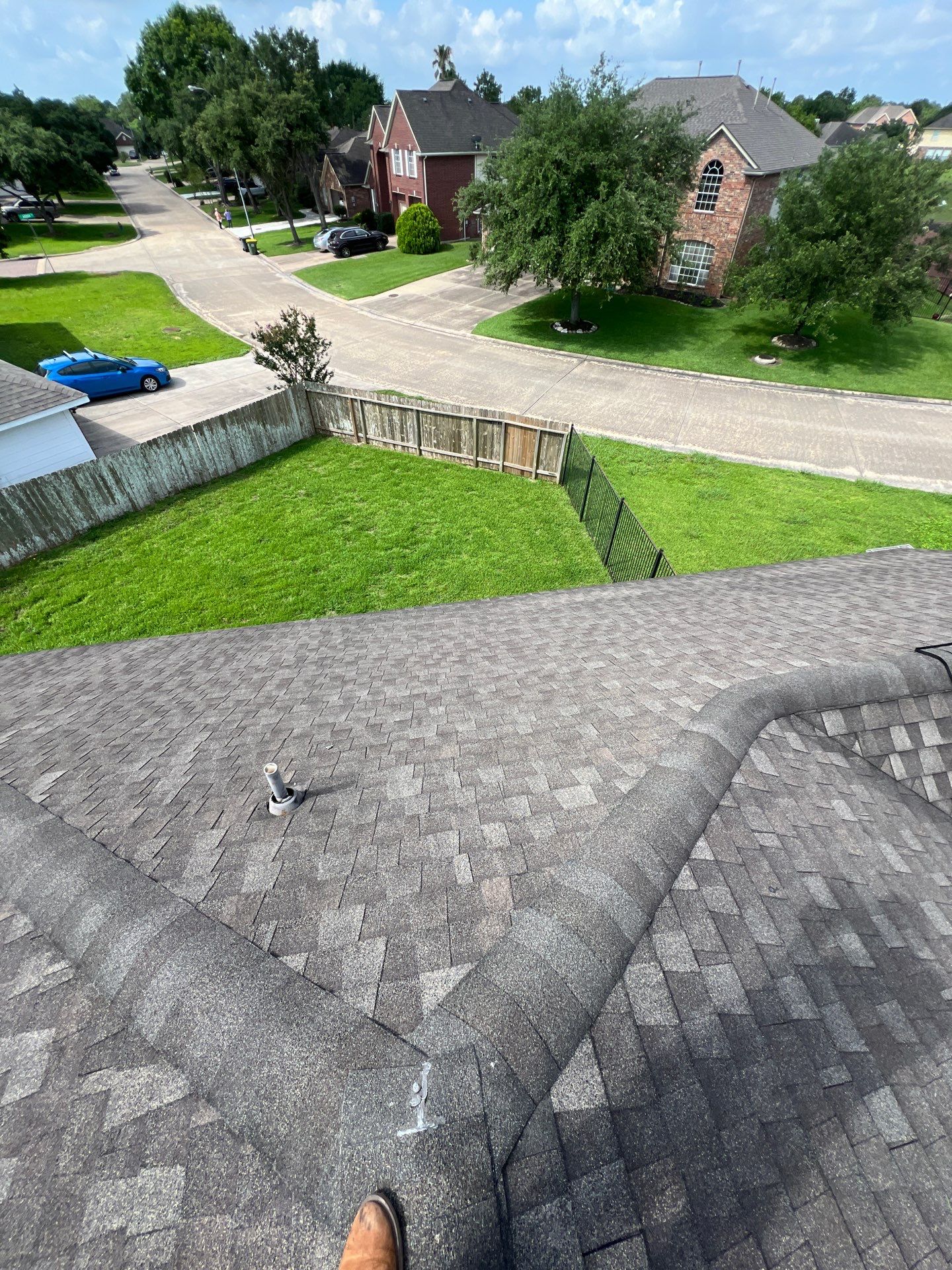 Hail Damage using Owen's Corning Duration (Lifetime) Shingles by Roof Repair Company