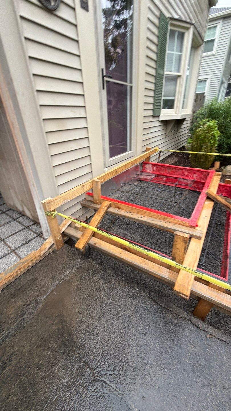 Brighton Oxford Slate Stoop by NG Masonry & Construction LLC