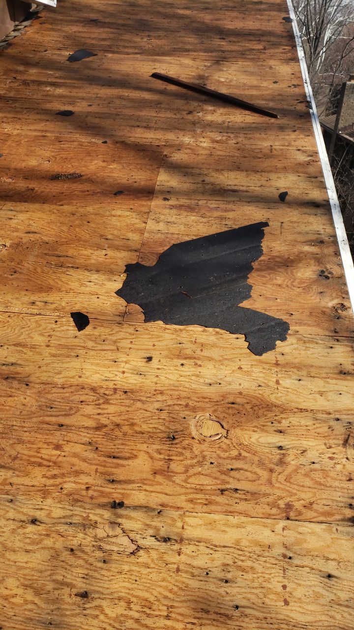 Reston CertainTeed Landmark Resawn Shake New Roof Installation & Siding/Trim Repairs by RM Banning, Inc.