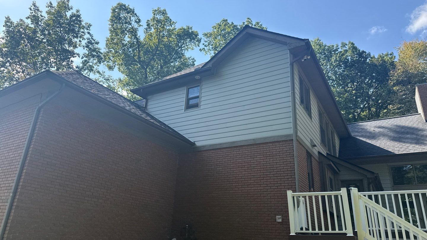 Siding Replacement using Alside S7 Cedar Mill Grain Cape Cod Grey by 180 Contractors