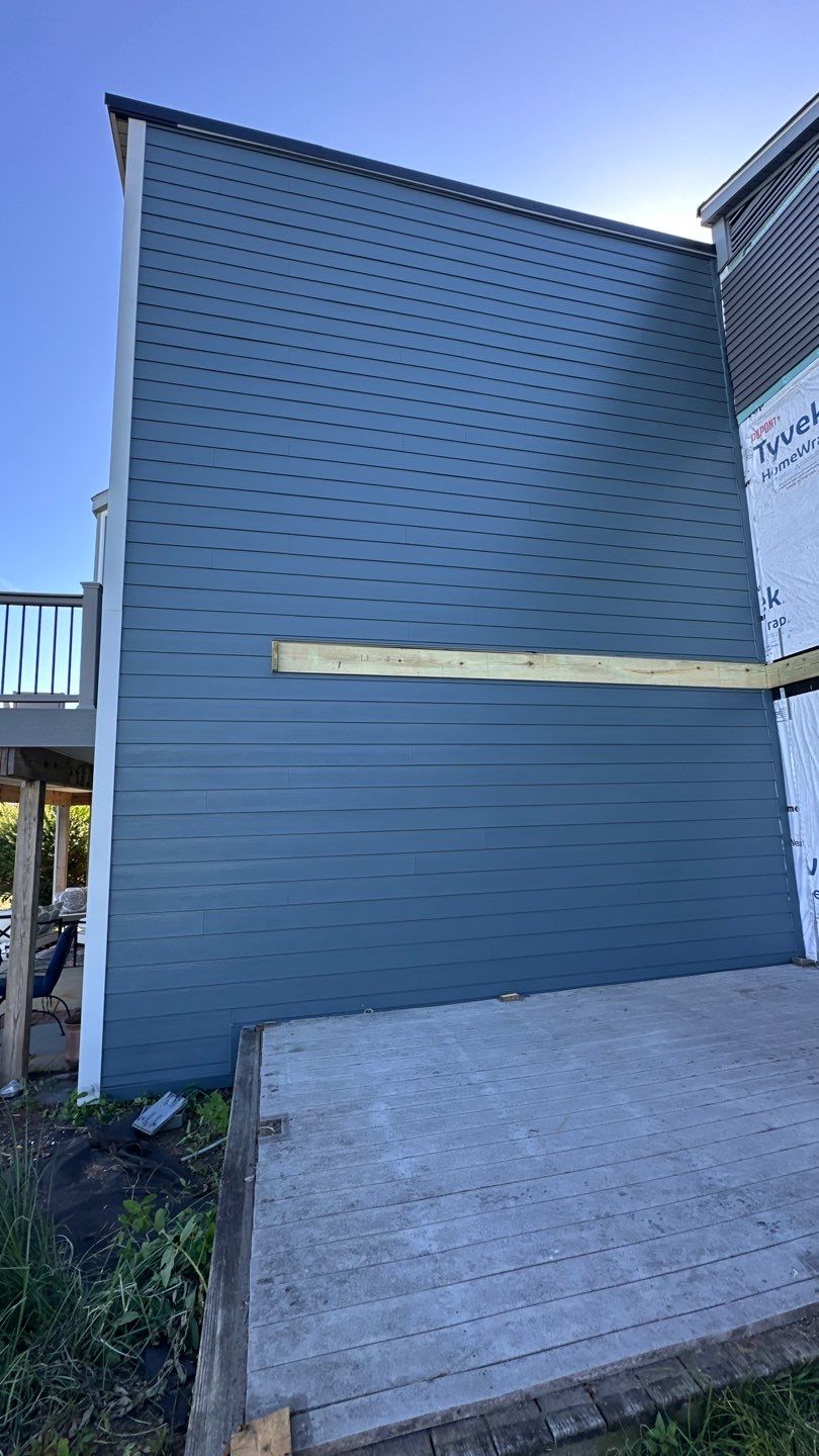 Siding Installation using JH Select Cedarmill Eased Edge by ExteriorPros