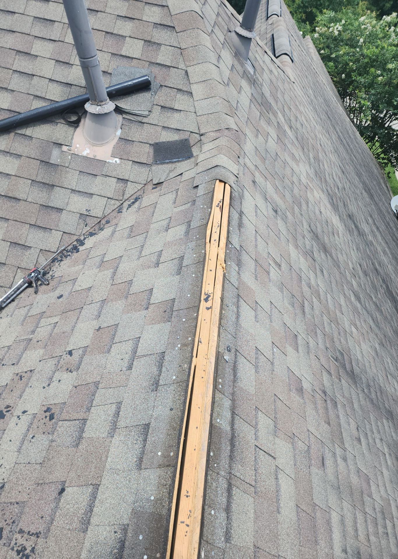 Hail Damage using Owen's Corning Duration (Lifetime) Shingles by Roof Repair Company