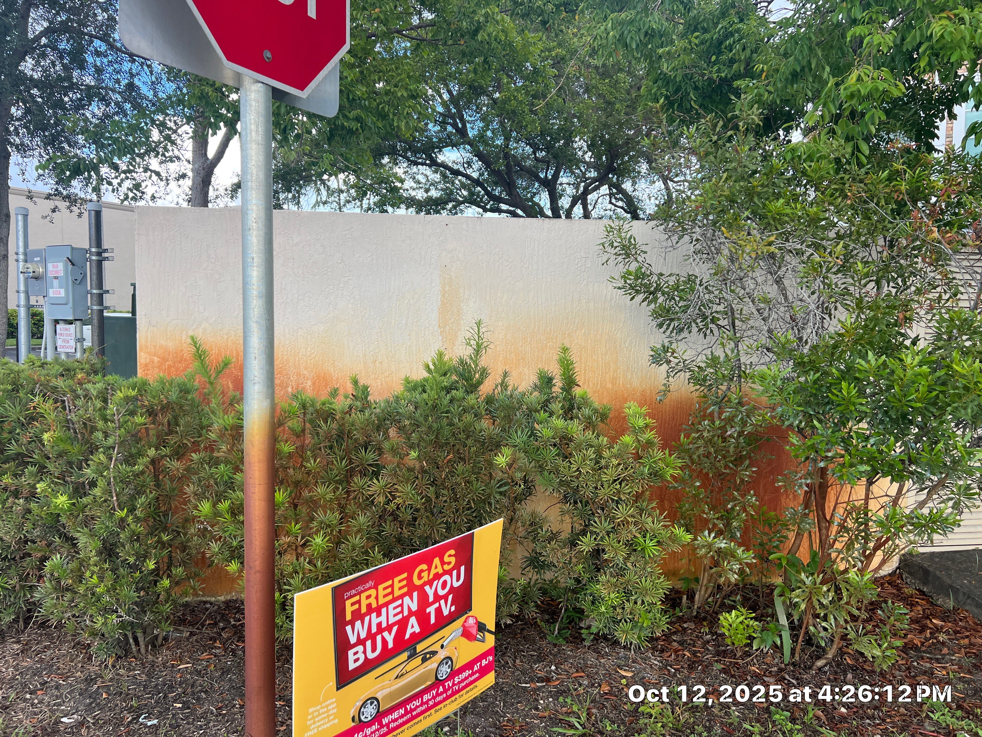 Pressure Washing Commercial Parkland by BKB Pressure Cleaning LLC