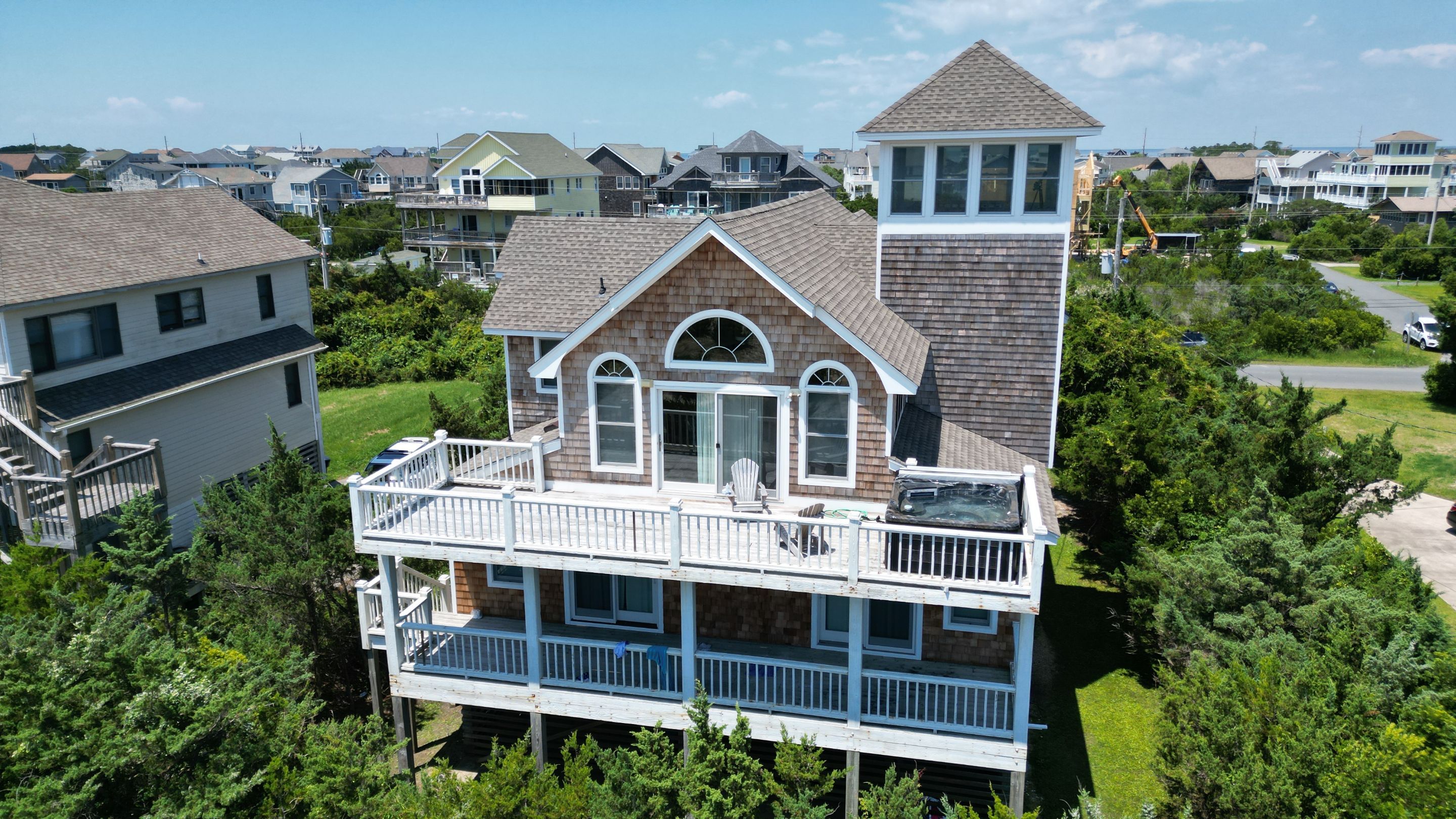 Carolina Clipper Full Exterior Project by Gallop Roofing & Remodeling, Inc.