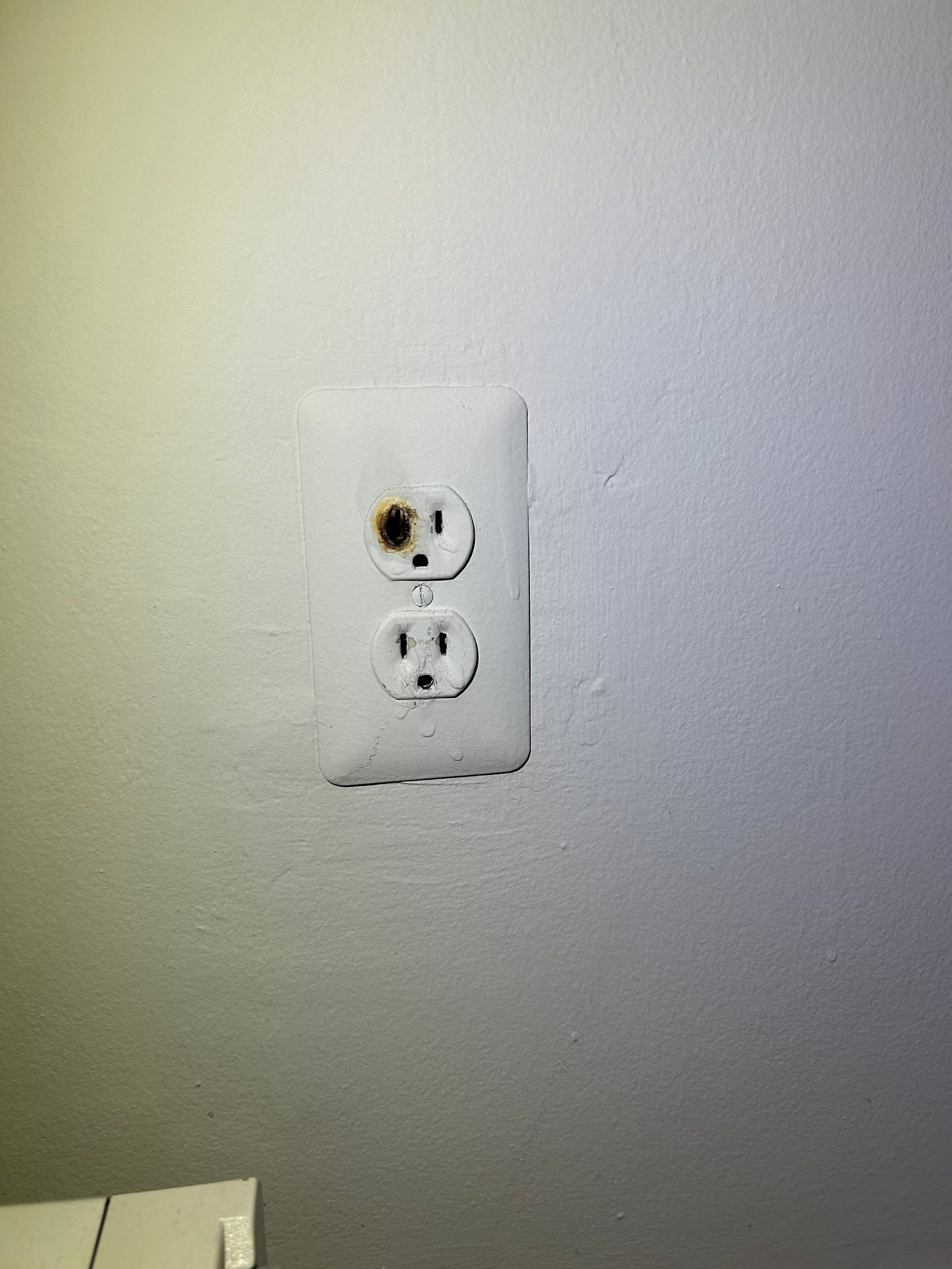 Outlet Replacement by Staybright Electric