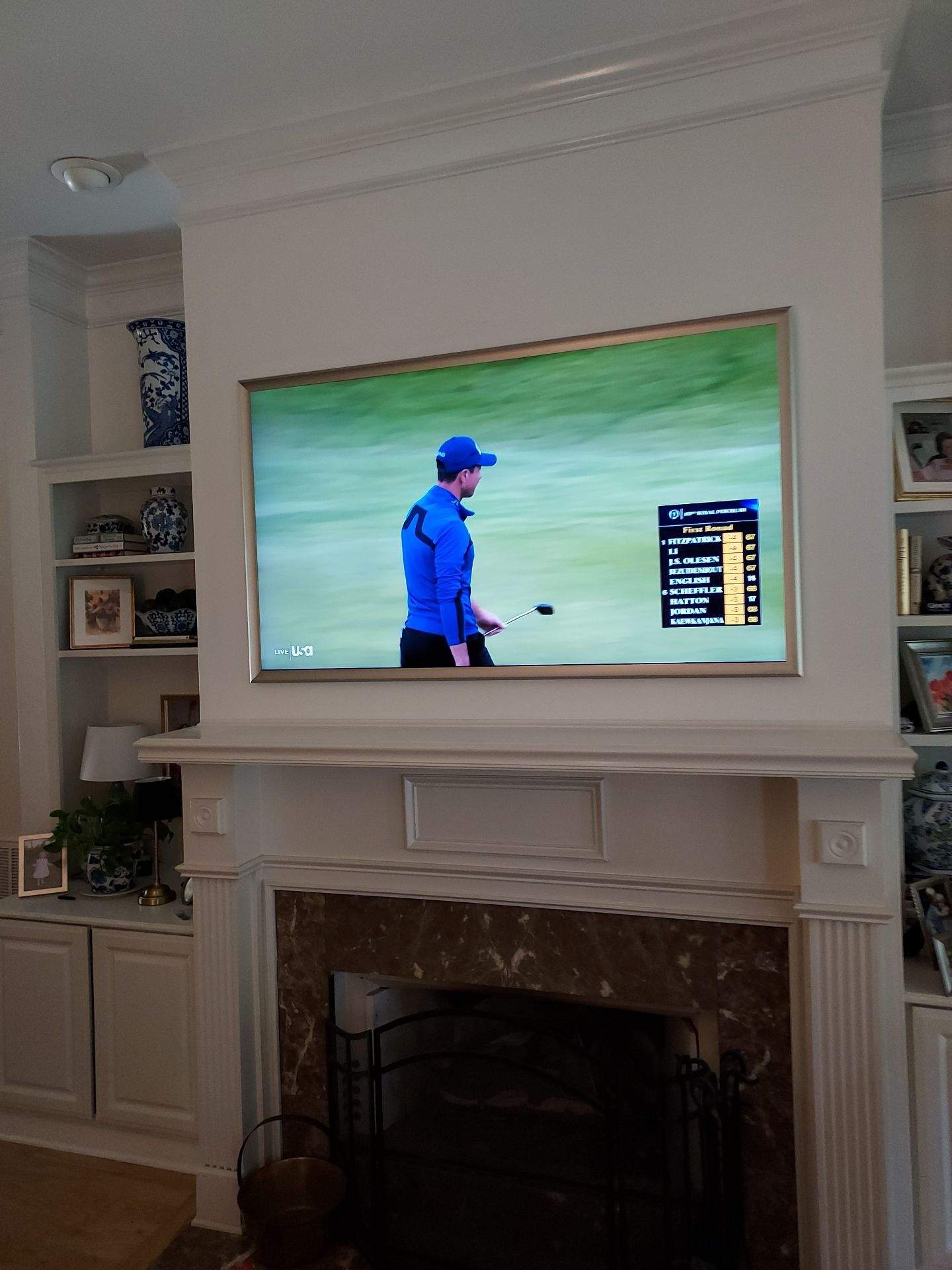 Lifestyle TV & Frame TV Installation Projects by Hangman Mounting & Installation 