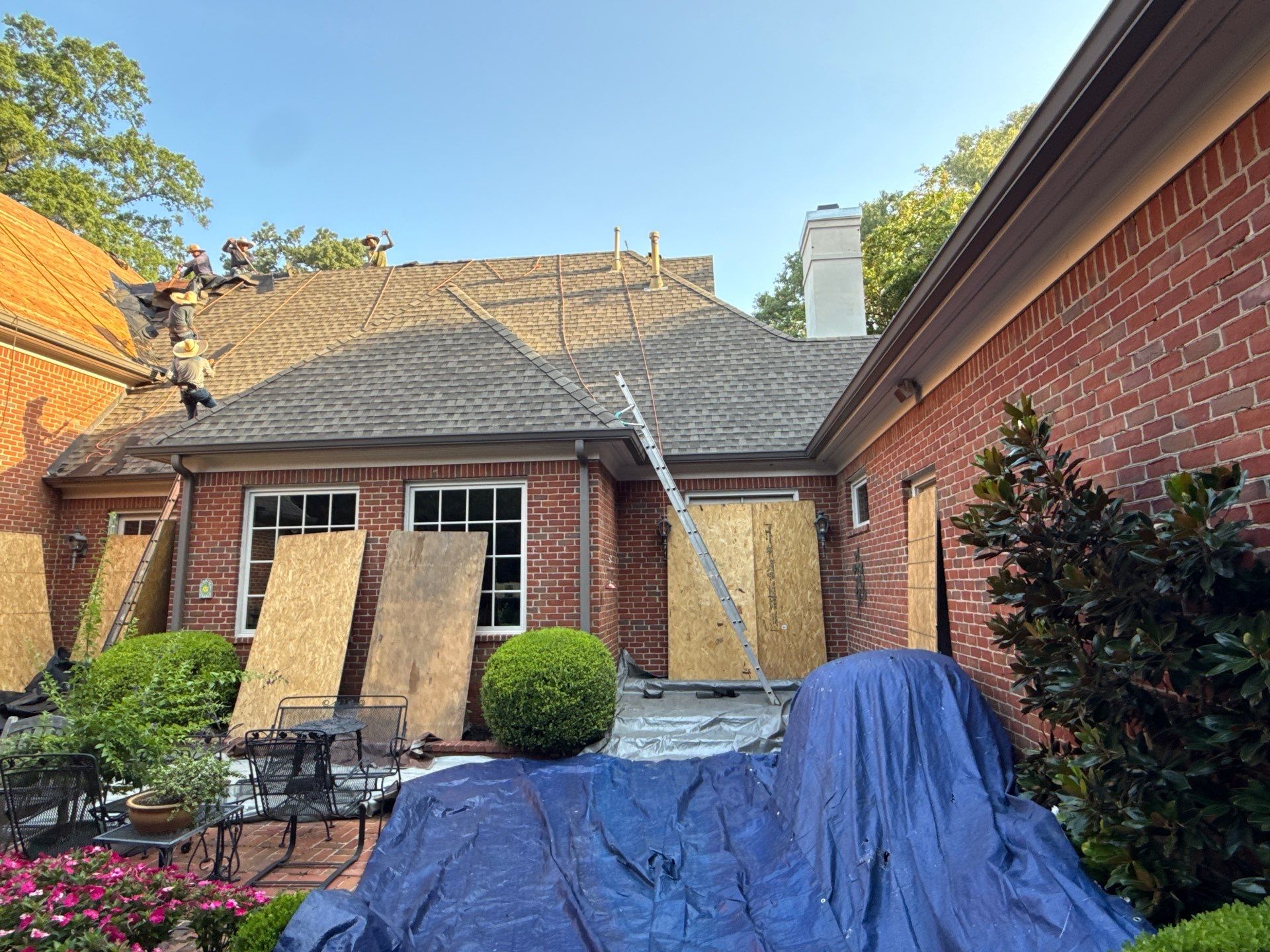 Memphis Residential Roof Replacement with GAF Timberline HDZ Shingles by Revival Roofing Services
