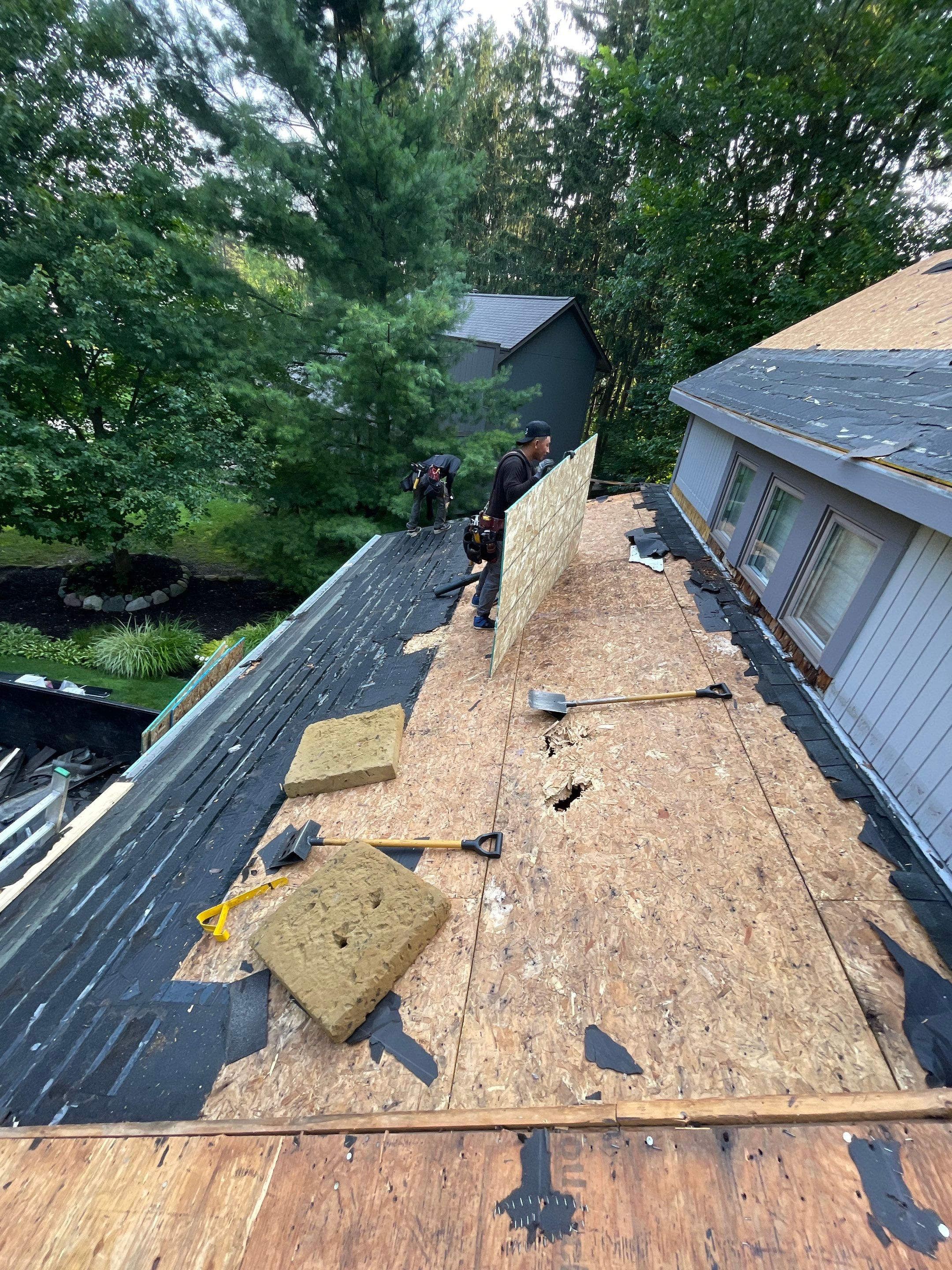 Roof Replacement using CertainTeed Landmark by 180 Contractors