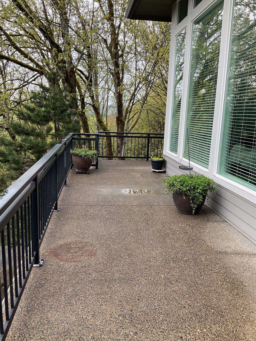 Concrete wash using Moderate Pressure by Willamette Outdoor Wash LLC