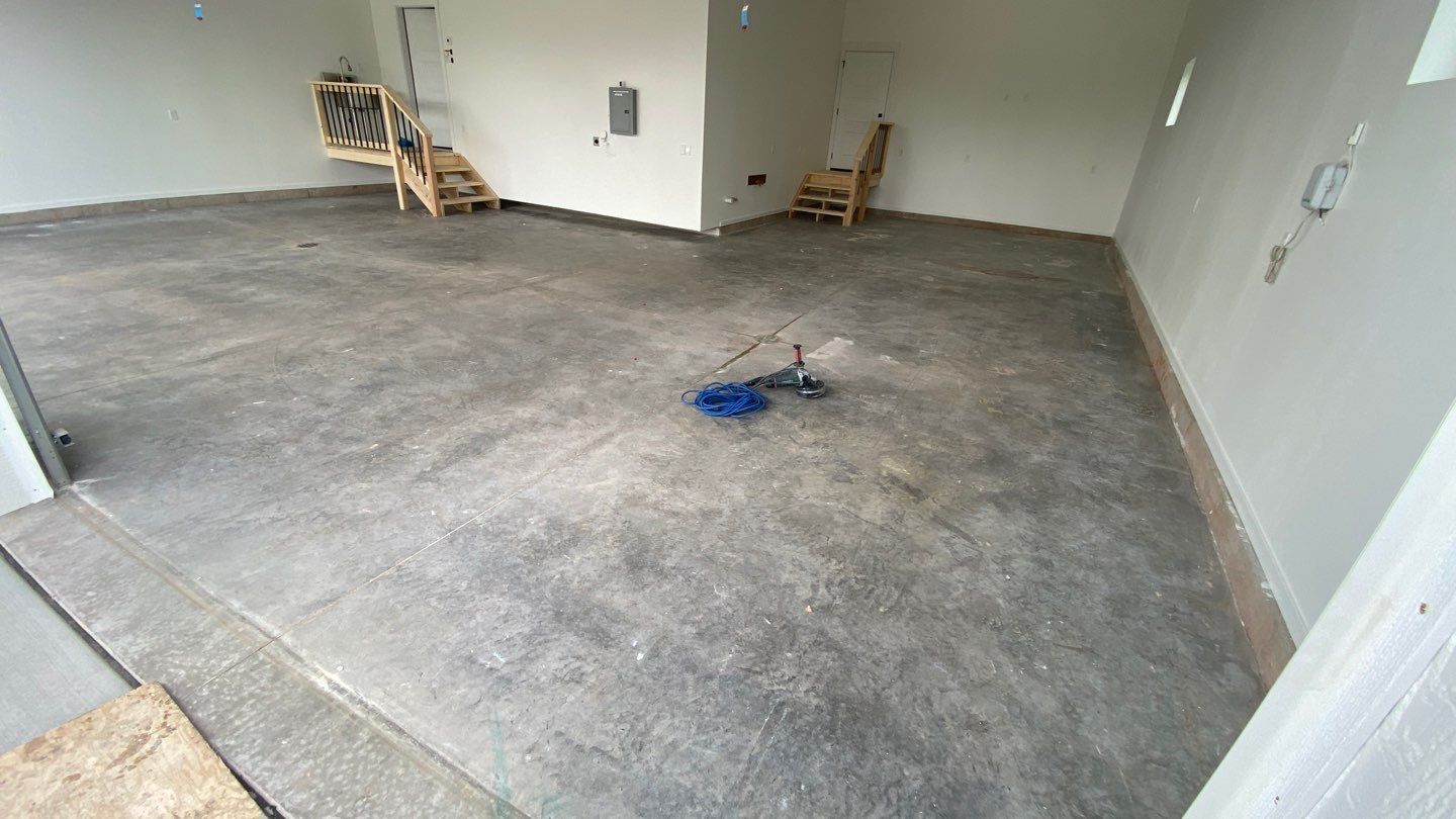Garage using Domino  by Select Painting, Coatings & Garage Cabinets