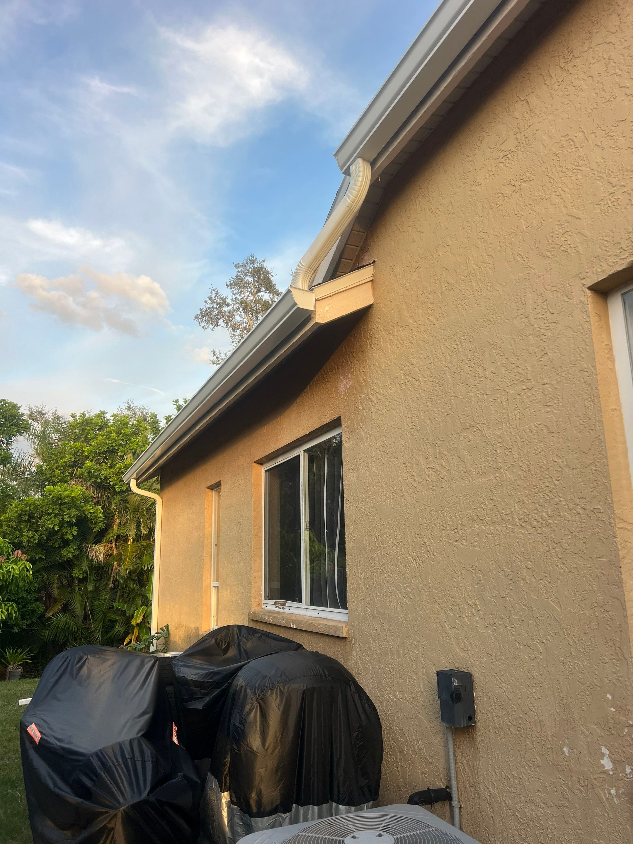 7-Inch Box Seamless Gutters in Bradenton FL by Gutter Professors