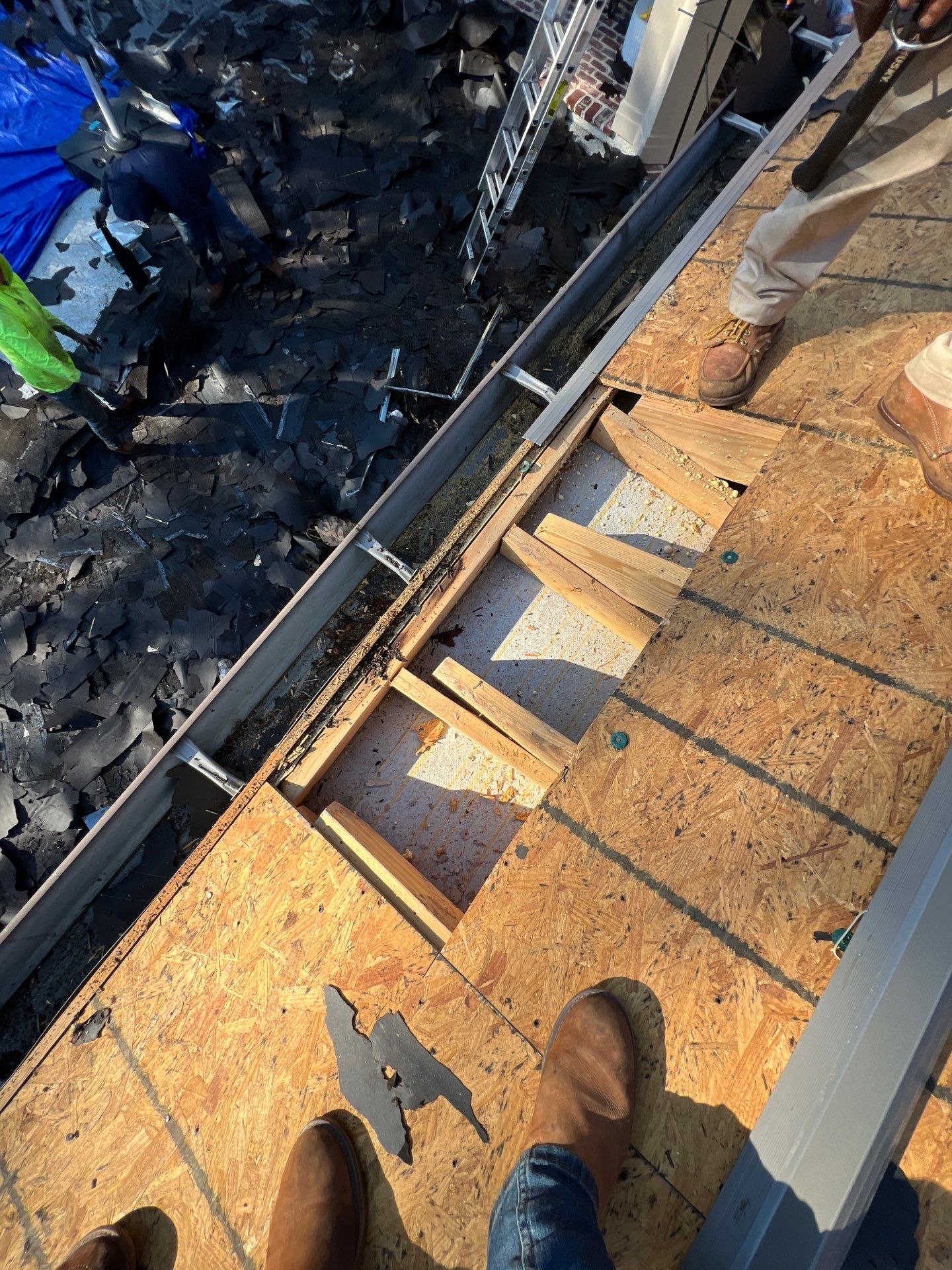 Residential Roofing Installation using Owen's Corning Duration (Lifetime) Shingles by Roof Repair Company