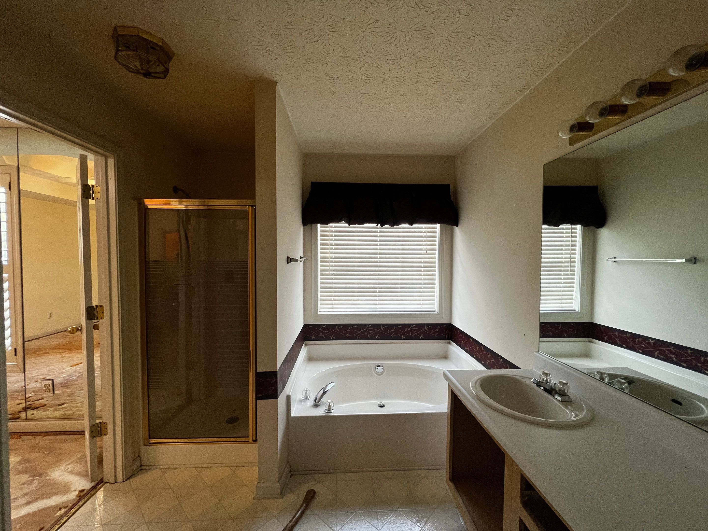 Modern Interior Renovation and Bathroom Remodel in Ellenwood by Swift Home Renovations