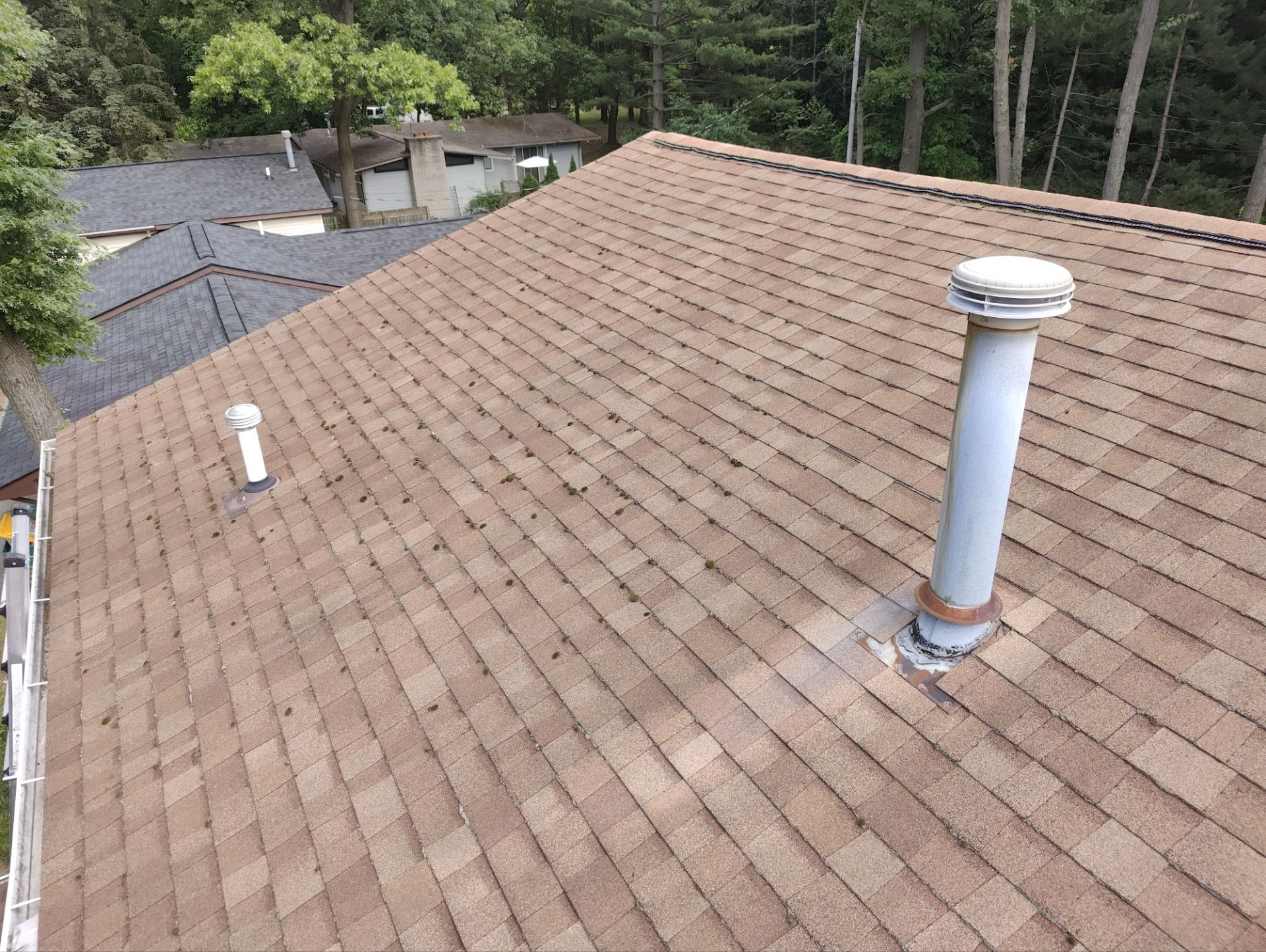 Roof Replacement using Owens Corning Williamsburg Grey by 180 Contractors