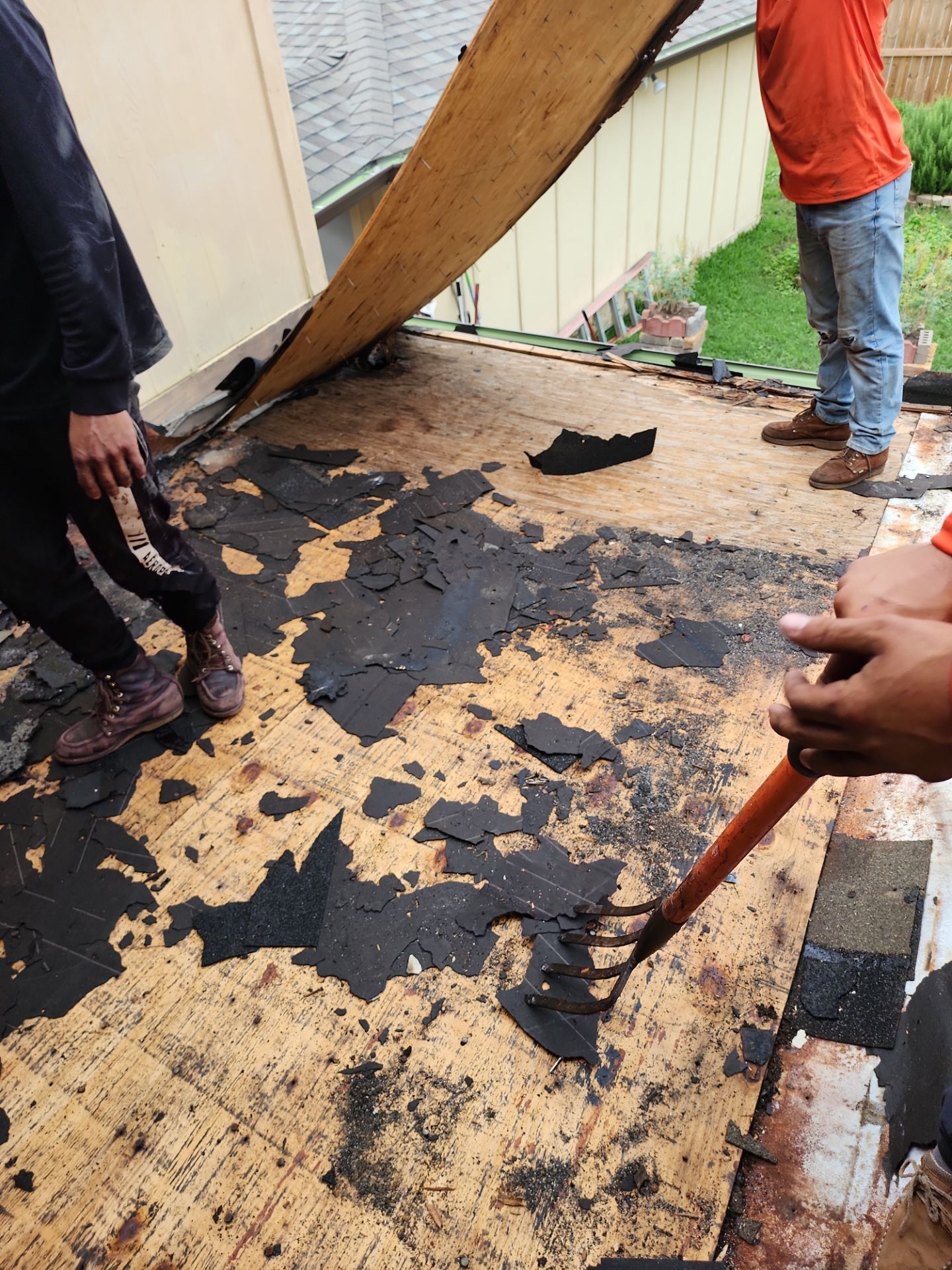 Residential Roofing Repair using Owen's Corning Duration (Lifetime) Shingles by Roof Repair Company