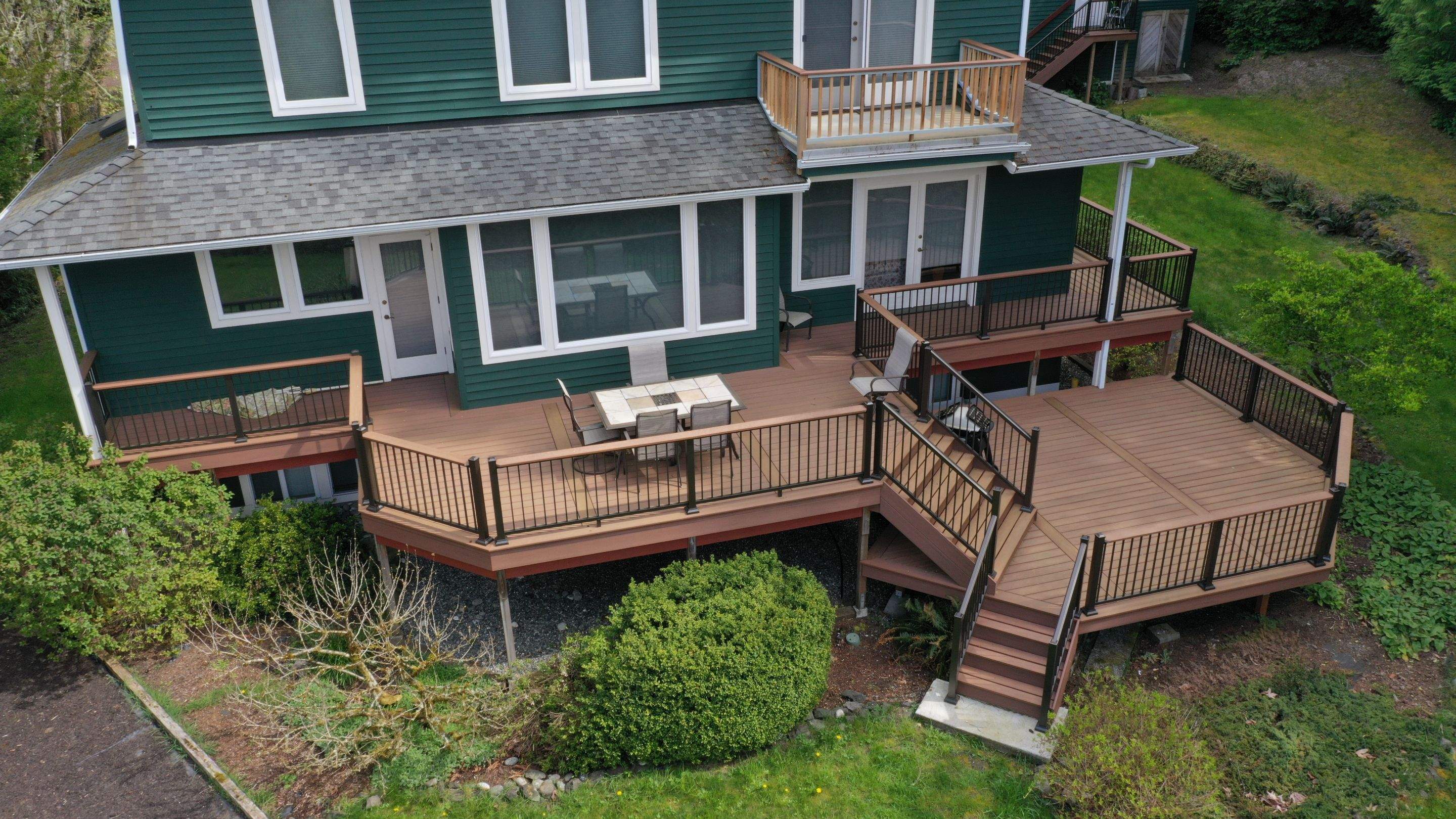 Finished Projects by Alki deck builders