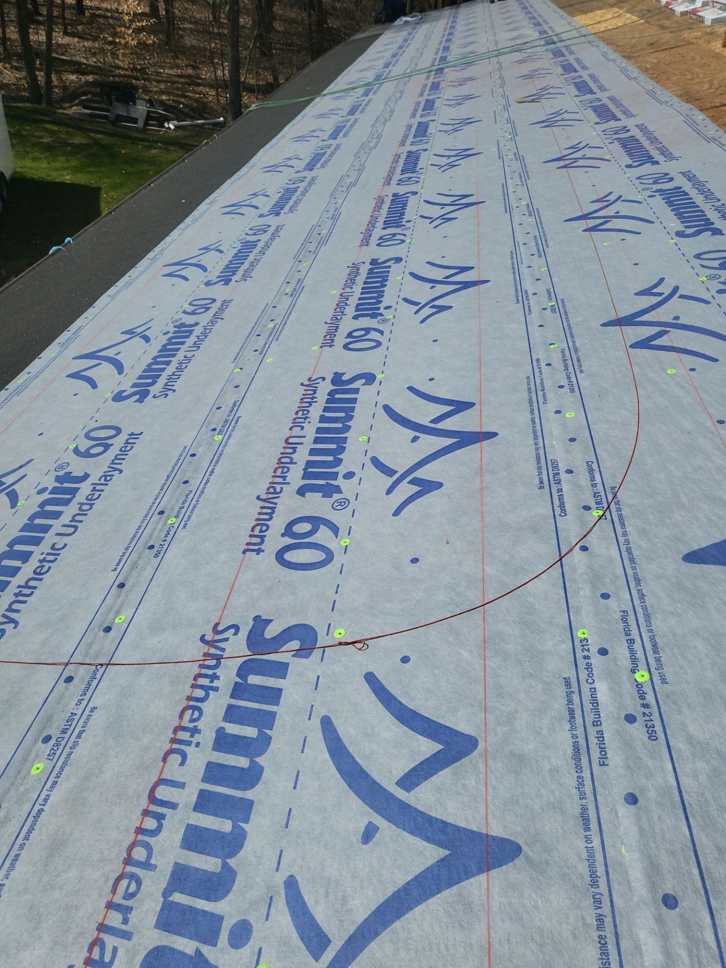 Atlas Pinnacle Color: Majestic Shake; Drip Edge Color: Royal Brown by Eagle Eye Roofing